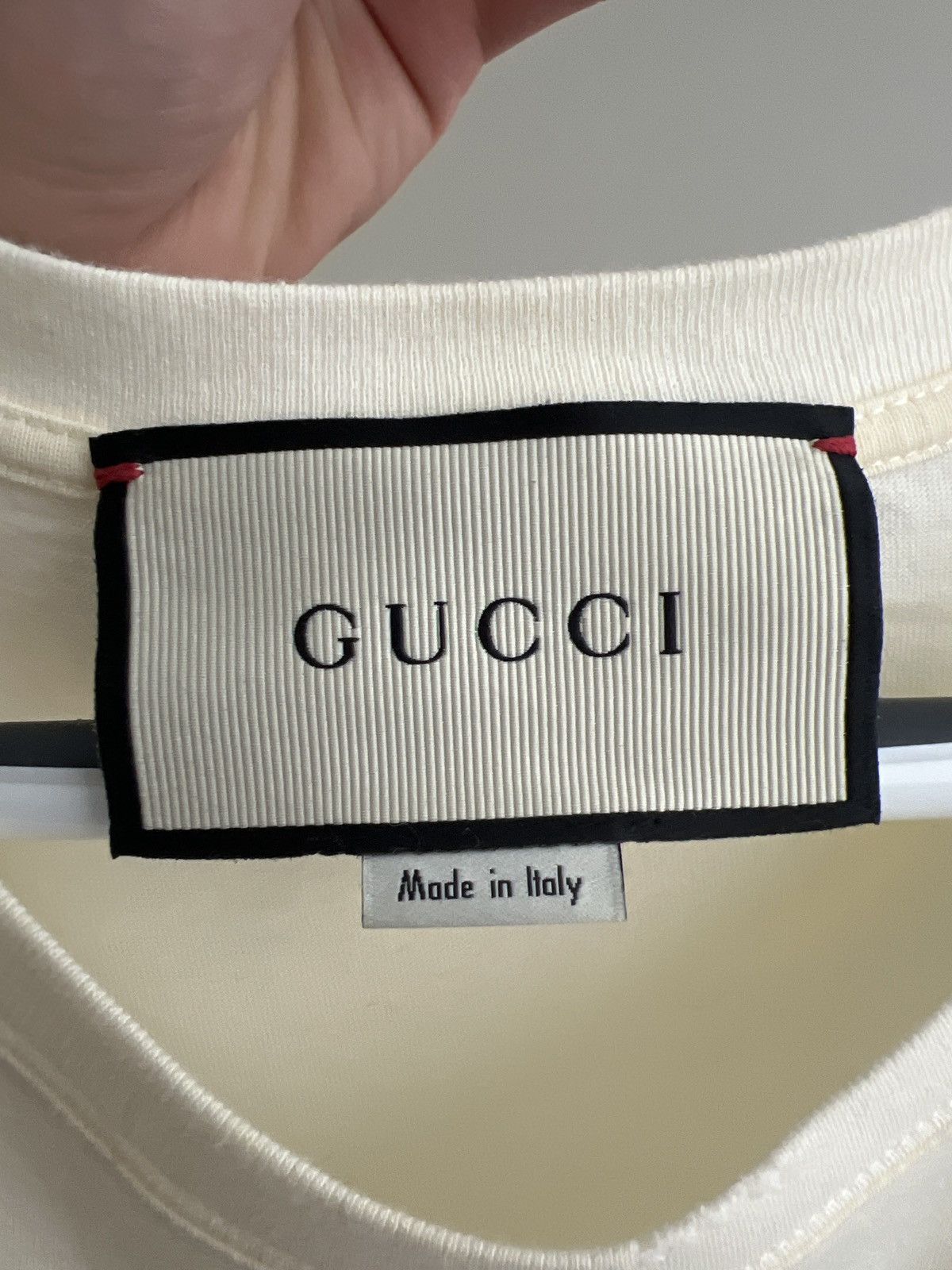 Gucci Gucci Offwhite/Beige Tshirt “Gucci” on Back Size US M / EU 48-50 / 2 - 13 Thumbnail