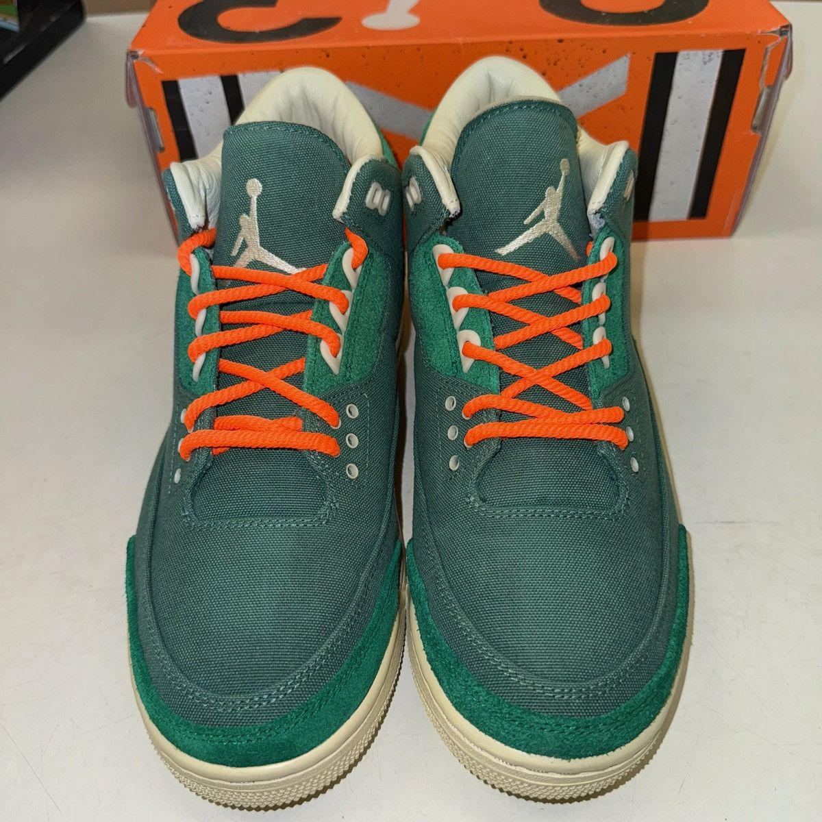 Jordan Brand Size 10.5W (9M) - Chanel x Air Jordan 3 Retro SP Bicoastal Size US 10.5 / IT 40.5 - 4 Thumbnail