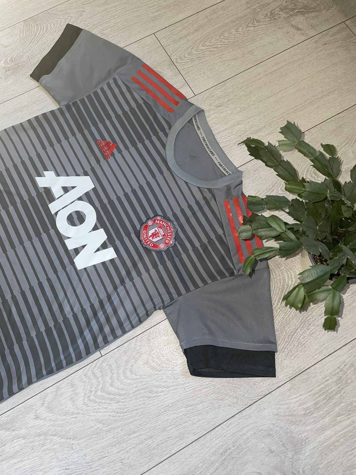 Adidas × Vintage T-Shirt Adidas x Manchester United Vintage Soccer Jersey Size US M / EU 48-50 / 2 - 3 Thumbnail