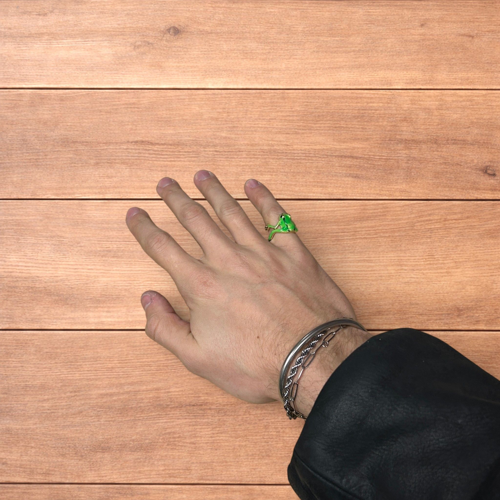 Japanese Brand Novelty fun Frog adjustable ring in green/silver. Size ONE SIZE - 5 Thumbnail