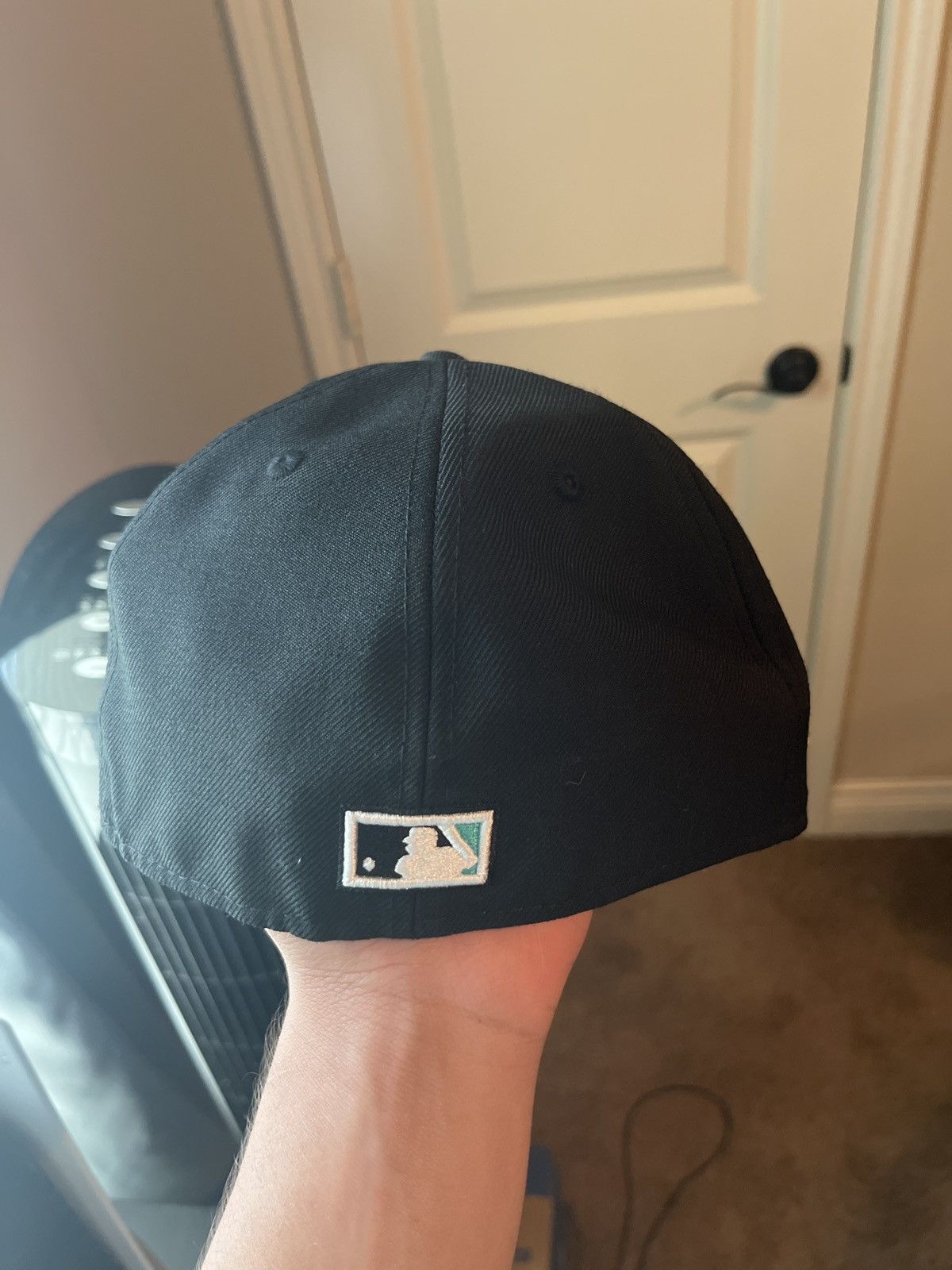 New Era Seattle Mariners 59FIFTY 7 1/4 fitted cap Size 34 - 5 Thumbnail