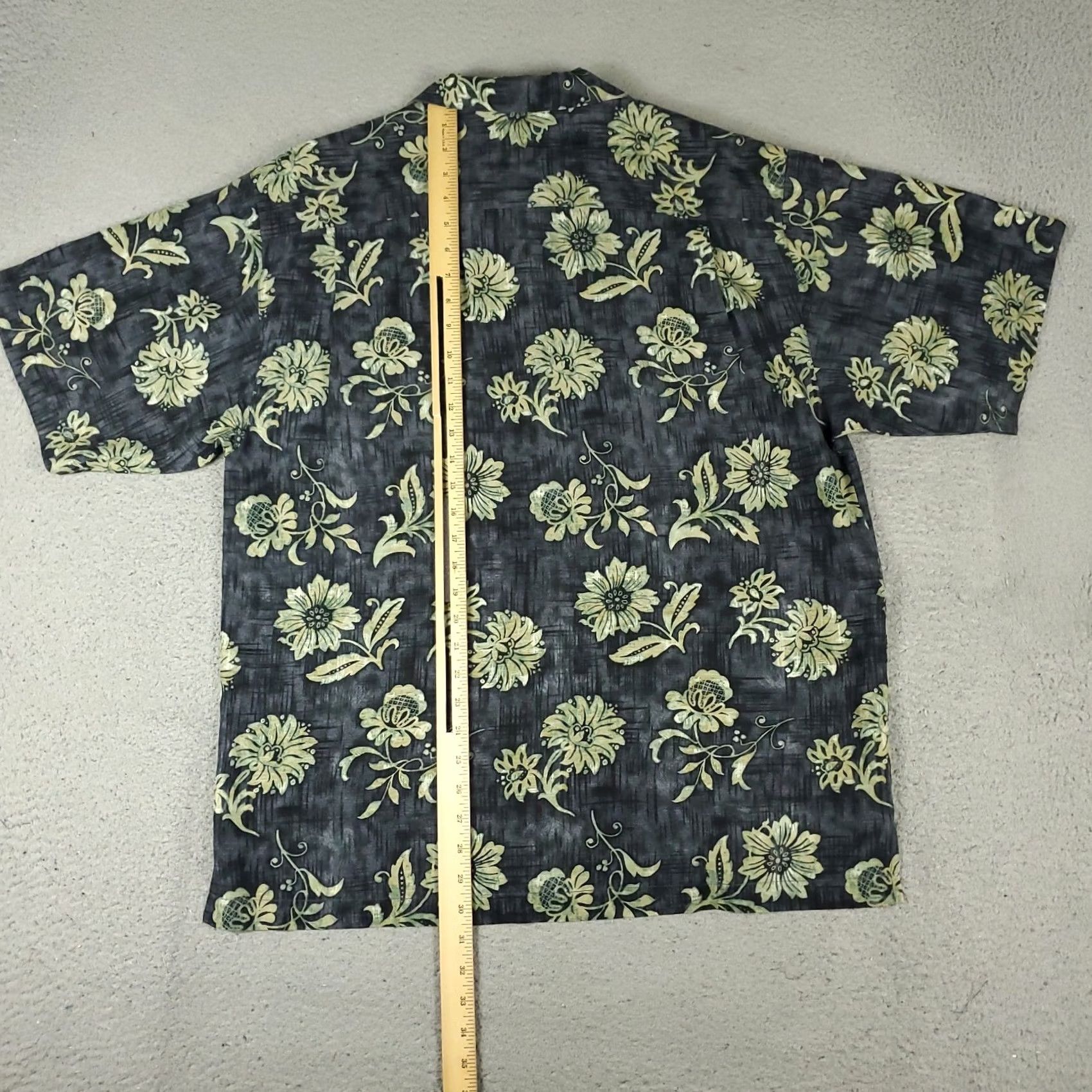 Tommy Bahama Tommy Bahama Shirt Mens Medium Gray Floral Silk Button Up Short Sleeve Size US M / EU 48-50 / 2 - 4 Thumbnail