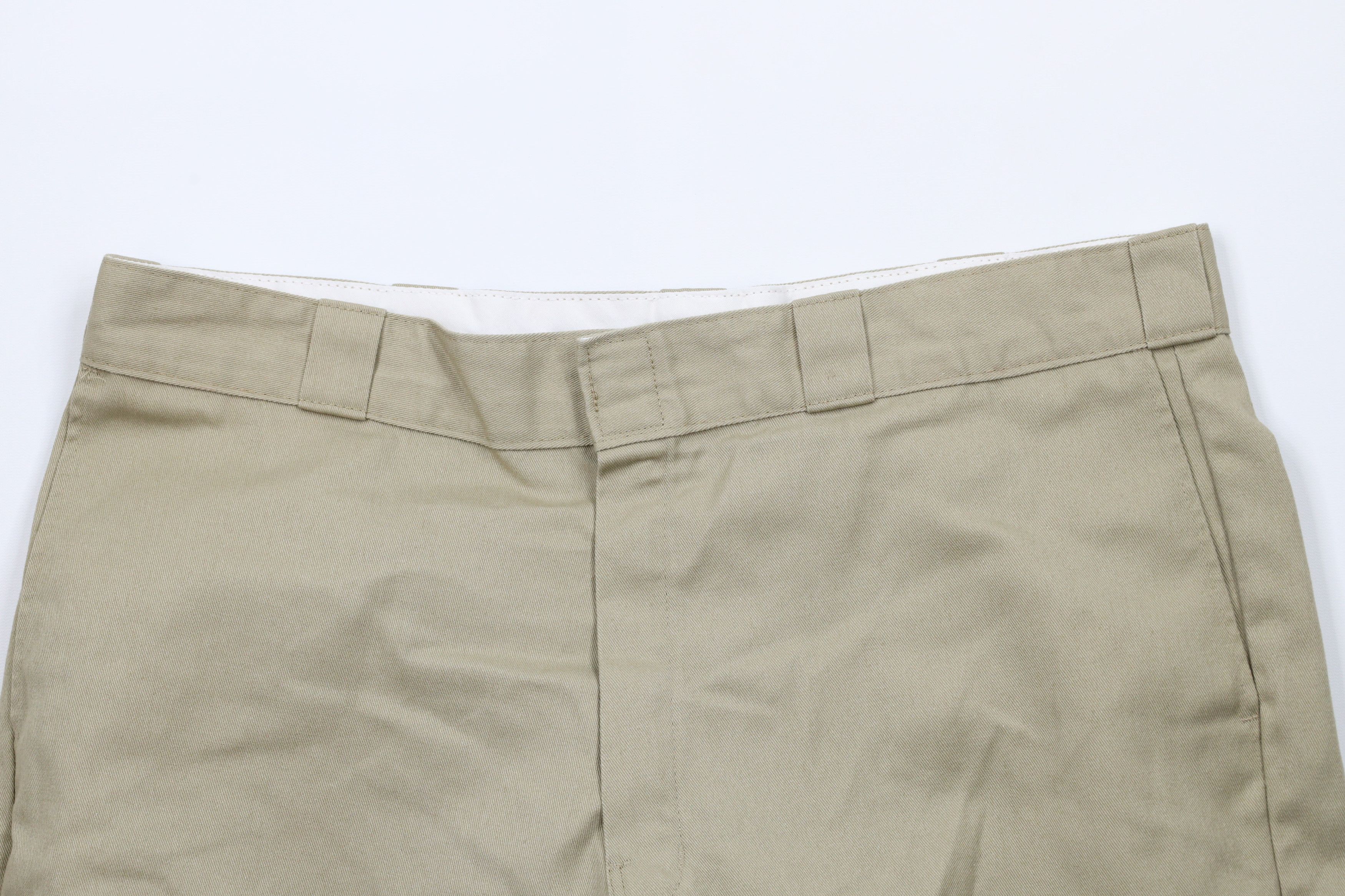 Dickies × Vintage Vintage Dickies Spell Out Workwear Mechanic Shorts Beige Size US 40 / EU 56 - 2 Thumbnail