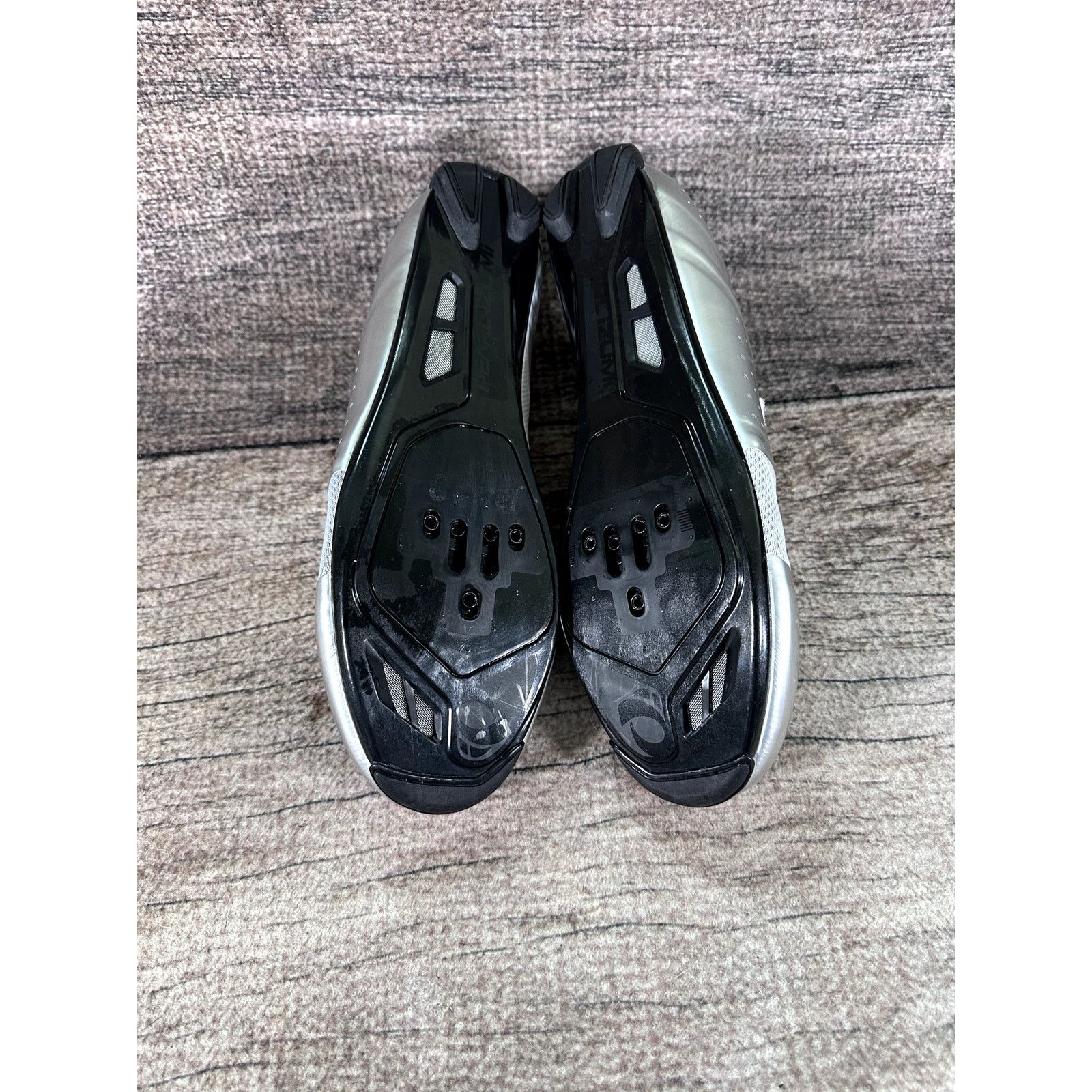 PEARL iZUMi Pearl Izumi Soulcycle Mens Legend Cycle Shoes Size 13 EU 46 Size US 13 / EU 46 - 9 Thumbnail