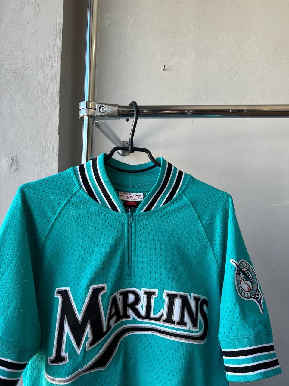 Mitchell & Ness RARE 1995 RETRO FLORIDA MARLINS #8 ANDRE DAWSON MLB SHIRT M Size US M / EU 48-50 / 2 - 3 Thumbnail