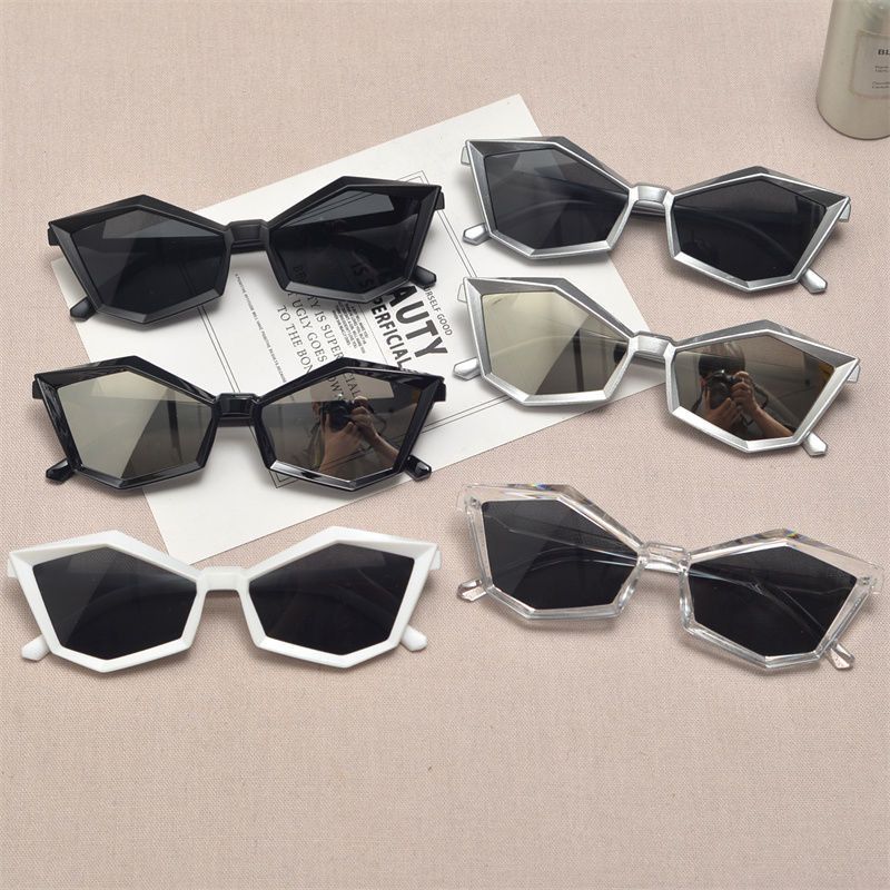VIBE Vintage Street ins style custom avant-garde sunglasses Size ONE SIZE - 3 Thumbnail