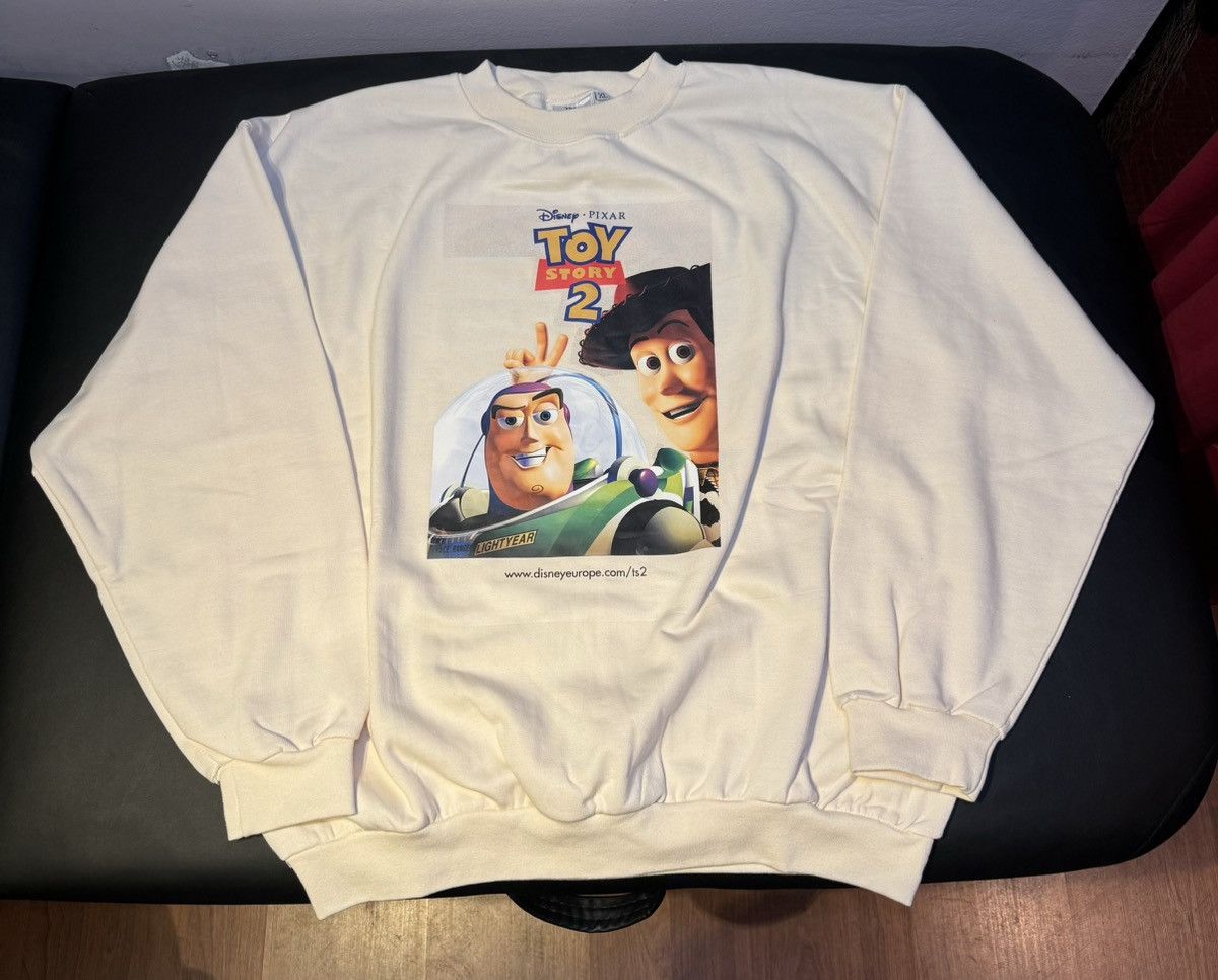 image of Disney 1999 Toy Story 2 Crew Neck Cast Member Vintage in Cream, Men's (Size XL)