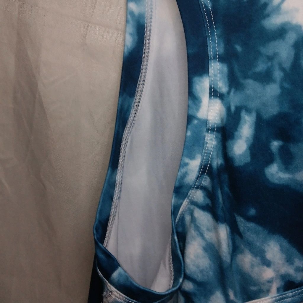 Champion Champion tye dye tank top w/ cutout in back, womens M, nwot Size M / US 6-8 / IT 42-44 - 2 Thumbnail