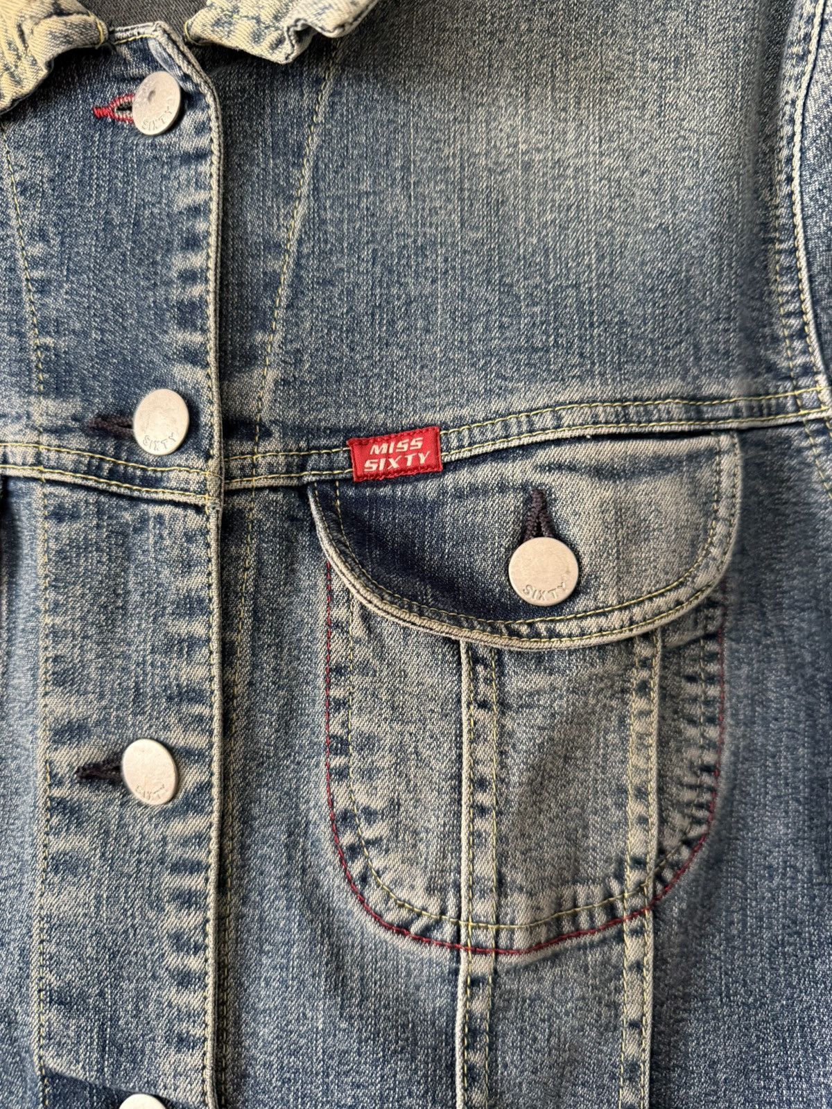 Miss Sixty 00S Vintage Archive Miss Sixty Cropped Washed Blue Jacket Size L / US 10 / IT 46 - 11 Thumbnail