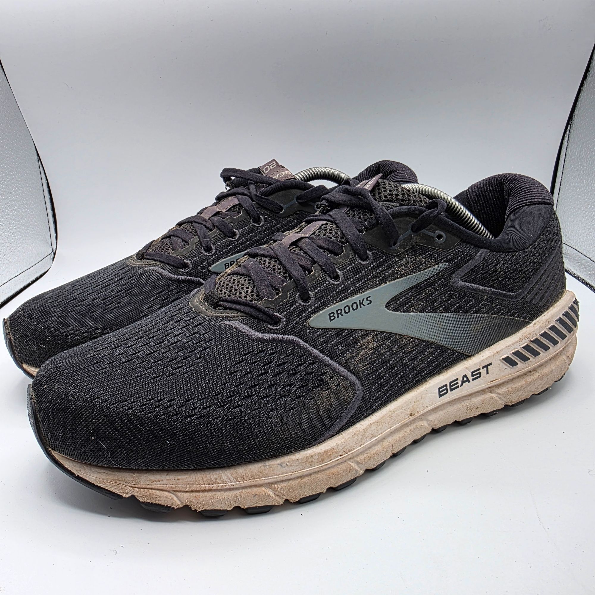 Brooks Brooks Beast 20 Mens Size 12.5 Black Athletic Shoes Walking Size US 12.5 / EU 45-46 - 4 Thumbnail