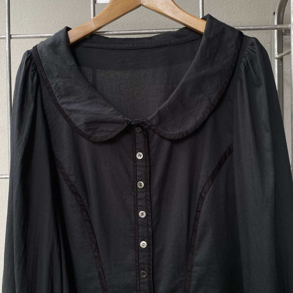 Tsumori Chisato Tsumori Chisato Black Long Sleeve Blouse Peter Pan Collar Size XS / US 0-2 / IT 36-38 - 3 Thumbnail