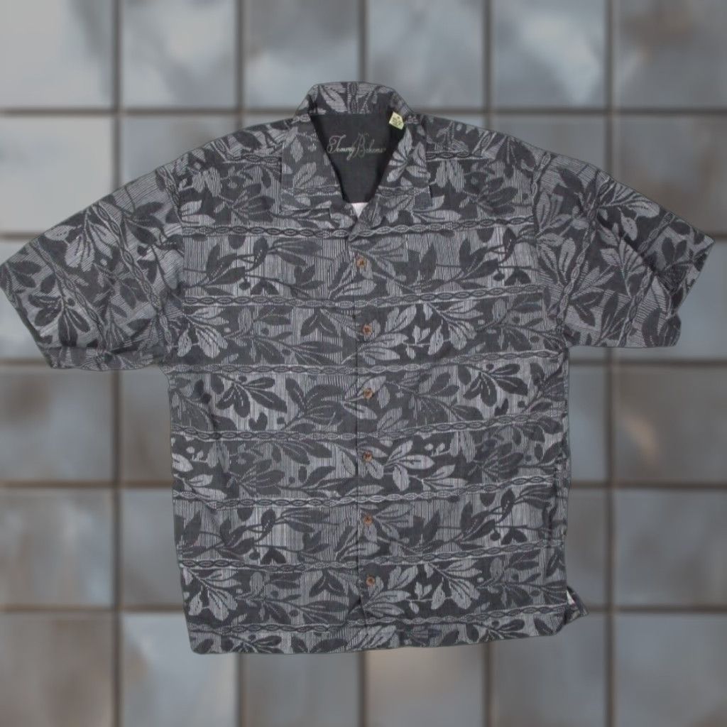 Tommy Bahama VINTAGE Tommy Bahama Shirt Mens XL Gray Silk Short Sleeve Button-Up Hawaiian Casual Size US XL / EU 56 / 4 - 1 Thumbnail