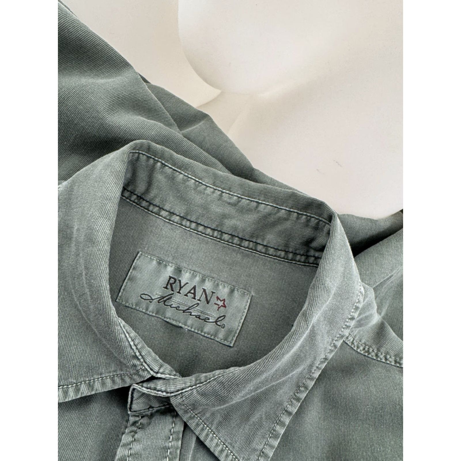 Vintage RYAN MICHAEL Western Silk / Silk Blend Metal Snap M Shirt Mens Green 90s Theme Button-Up Long Sleeve Collared Size M Size US M / EU 48-50 / 2 - 4 Thumbnail