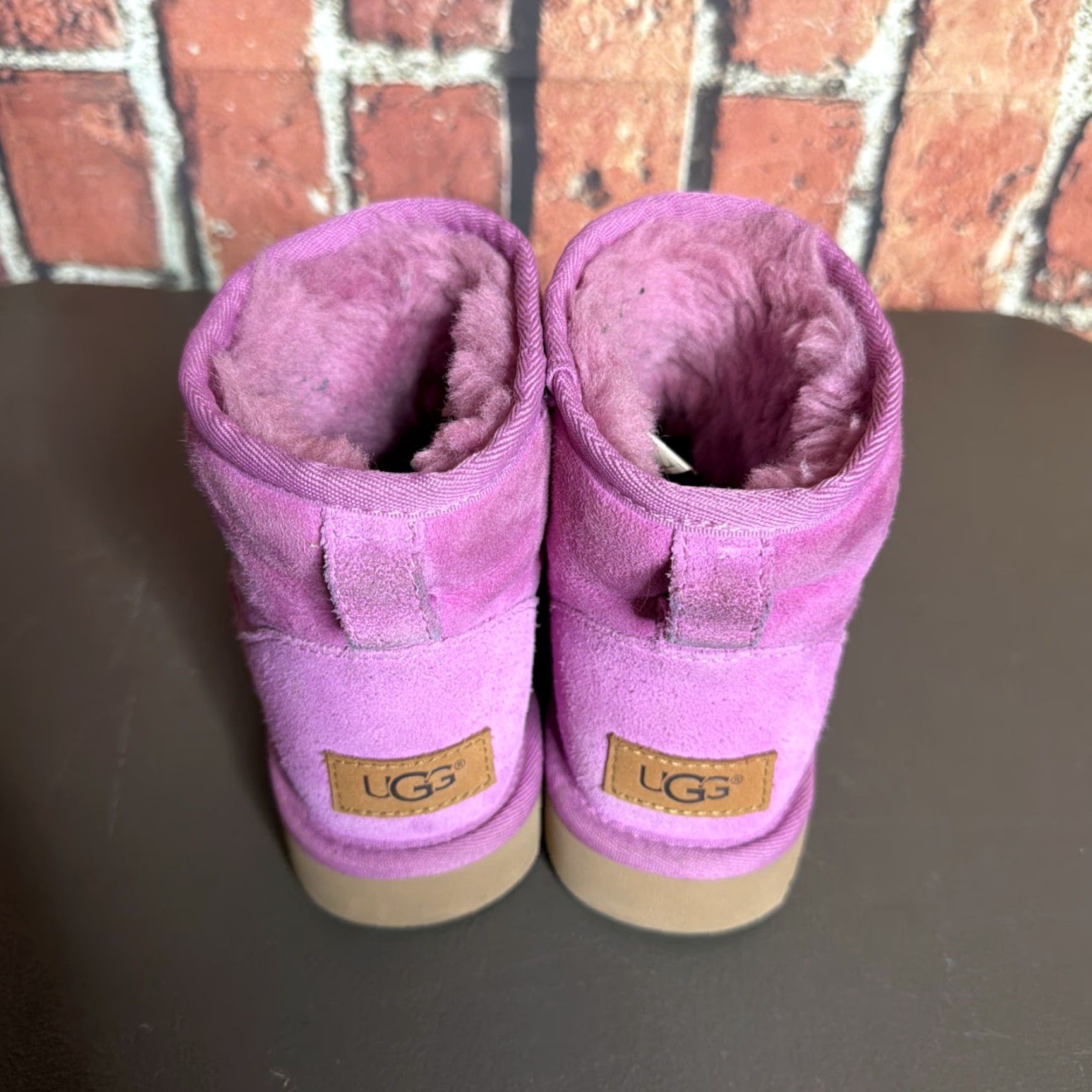Ugg UGG Australia Classic Mini II Suede Sheepskin Boots Pink Women’s Ankle 5 Low Heel 1 in Boots Casual City 1016222 Mens Womens Boys Girls Size US 5 / IT 35 - 4 Thumbnail