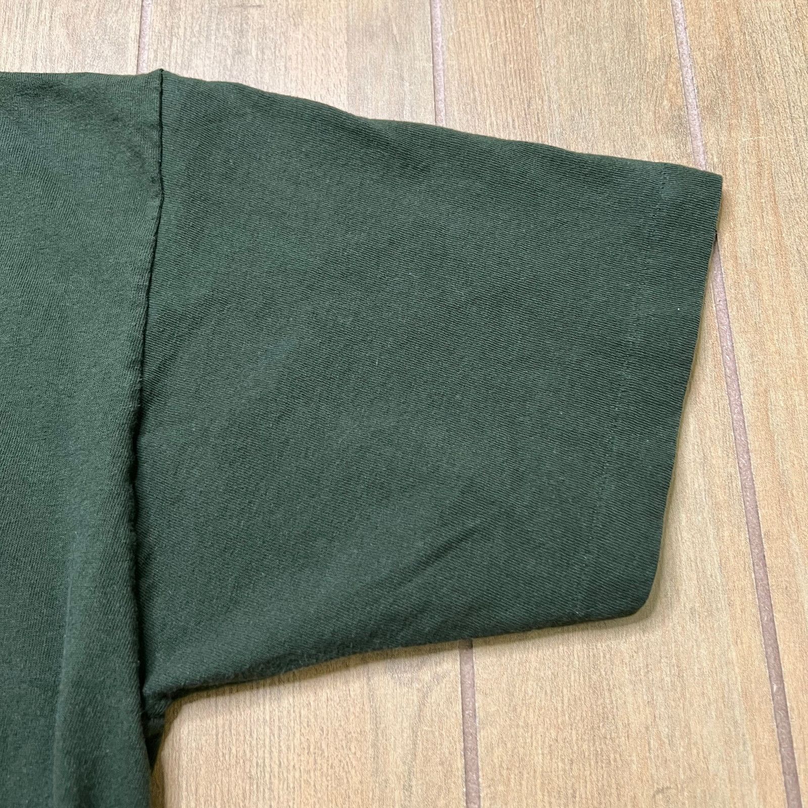 Vintage Vintage 90s Cheetah Men's L Green T-Shirt Blank Pocket USA Size US L / EU 52-54 / 3 - 4 Thumbnail