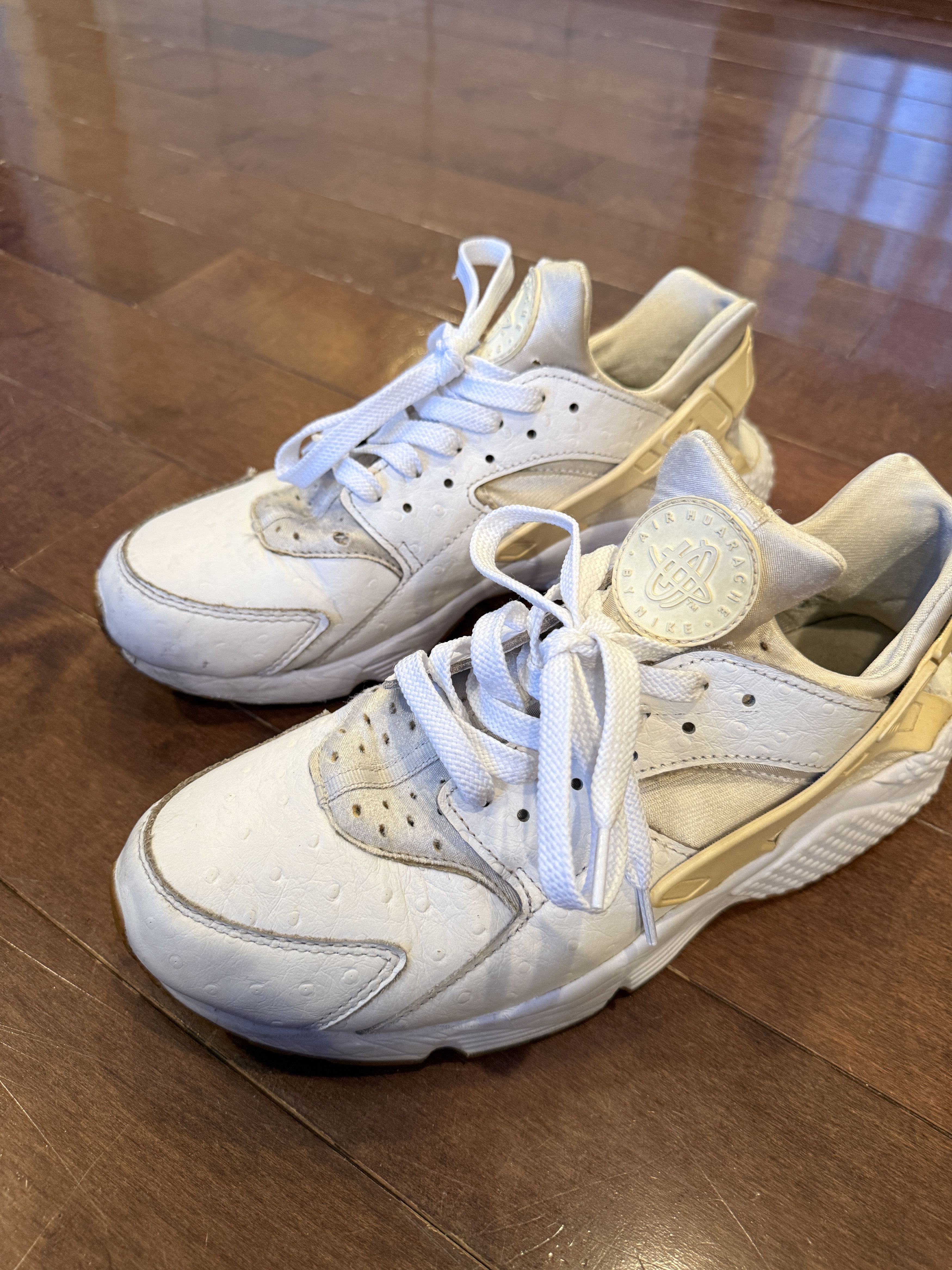 Nike Nike Air Huarache Ostrich Gum Size US 11 / EU 44 - 1 Thumbnail
