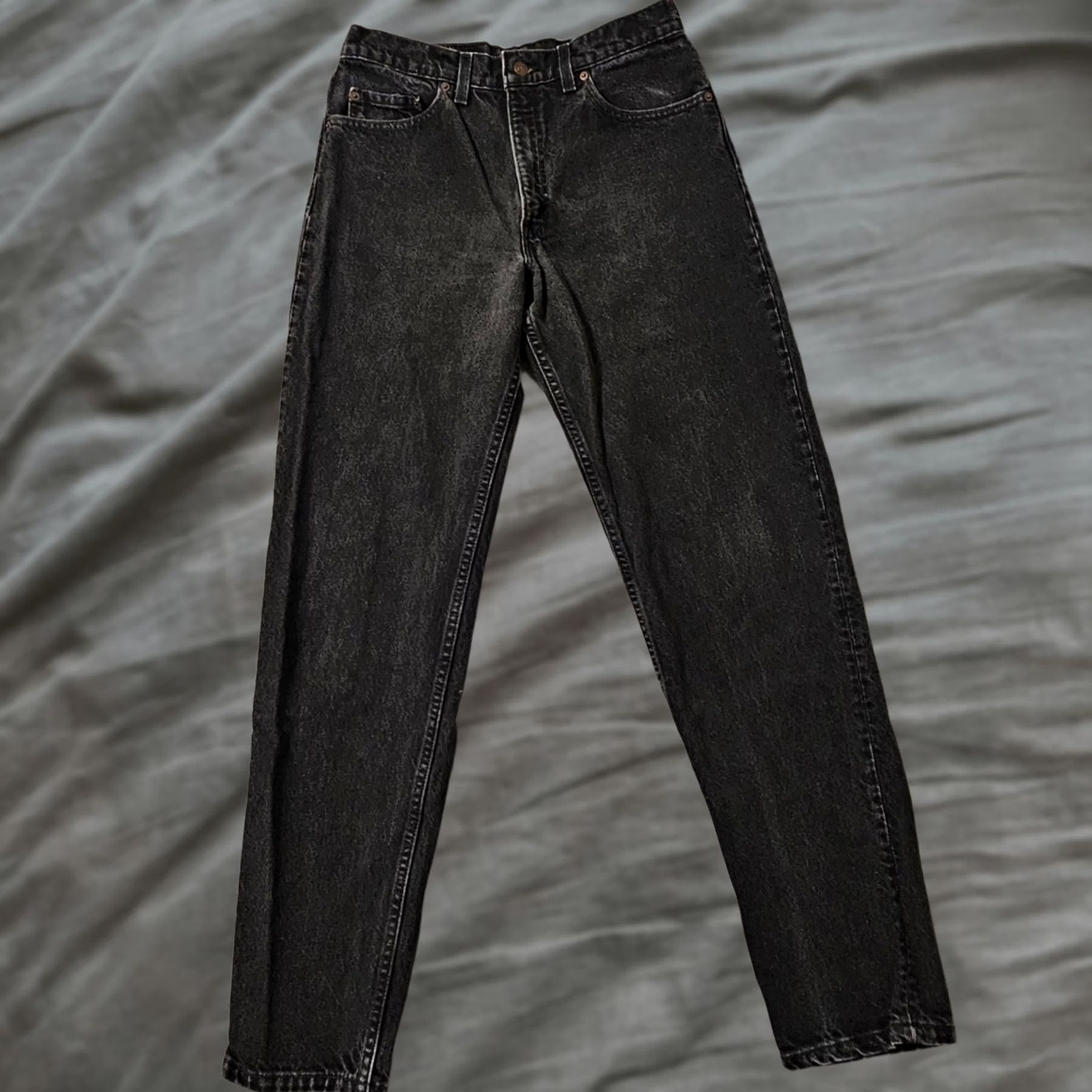 Levi's VINTAGE Levi's 550 Relaxed Tapered Leg Black Denim Jeans USA 90s 33x34 Mens Size US 33 - 1 Thumbnail