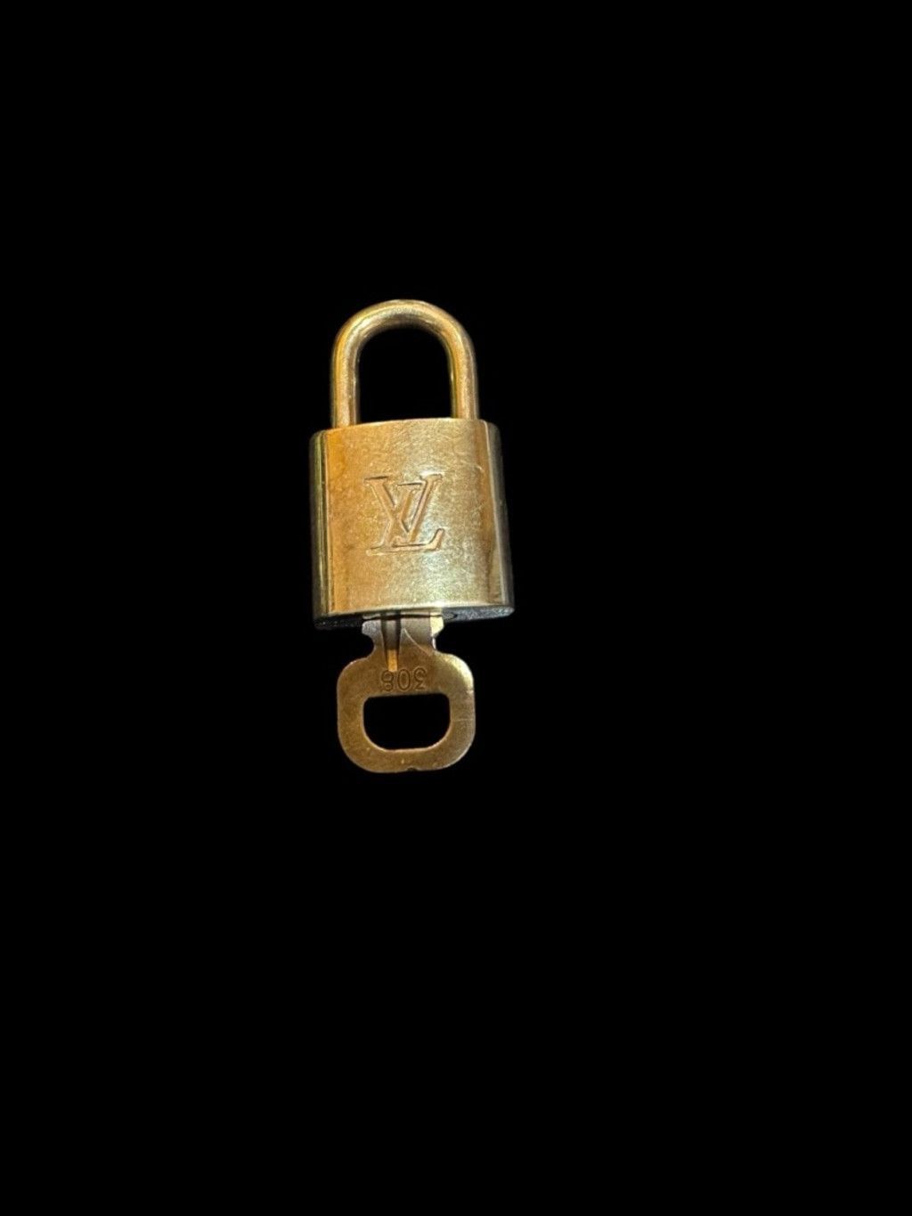 Louis Vuitton Louis Vuitton Gold-tone Padlock with Key #308 & COA Size ONE SIZE - 1 Thumbnail