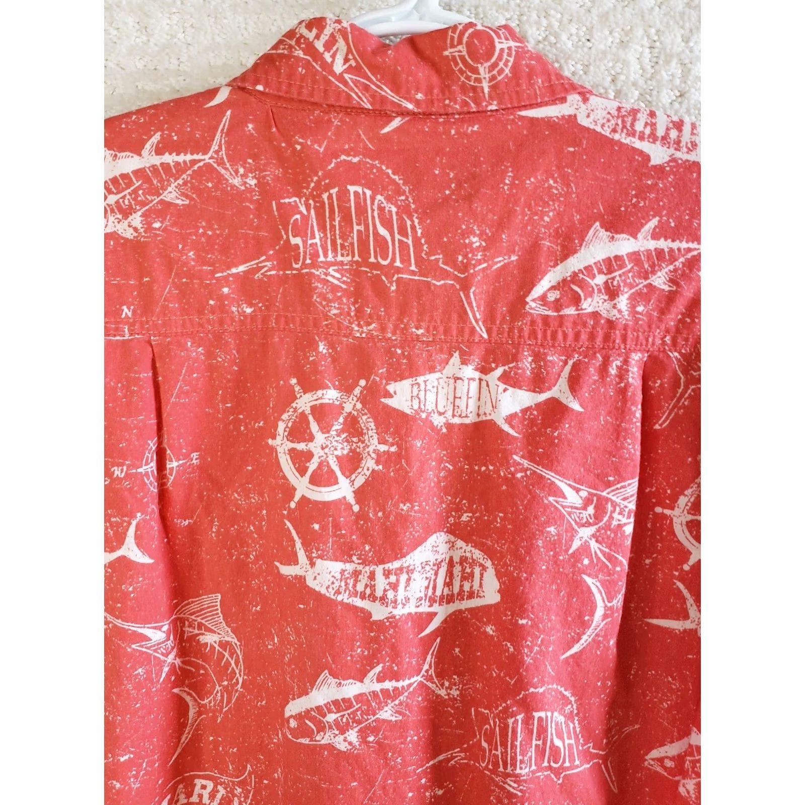 Vintage ClearWater Outfitters Men Shirt Red Short Sleeve Button-Up Fish Print Hawaiian Pattern Pocket Casual Travel New Size US S / EU 44-46 / 1 - 6 Thumbnail
