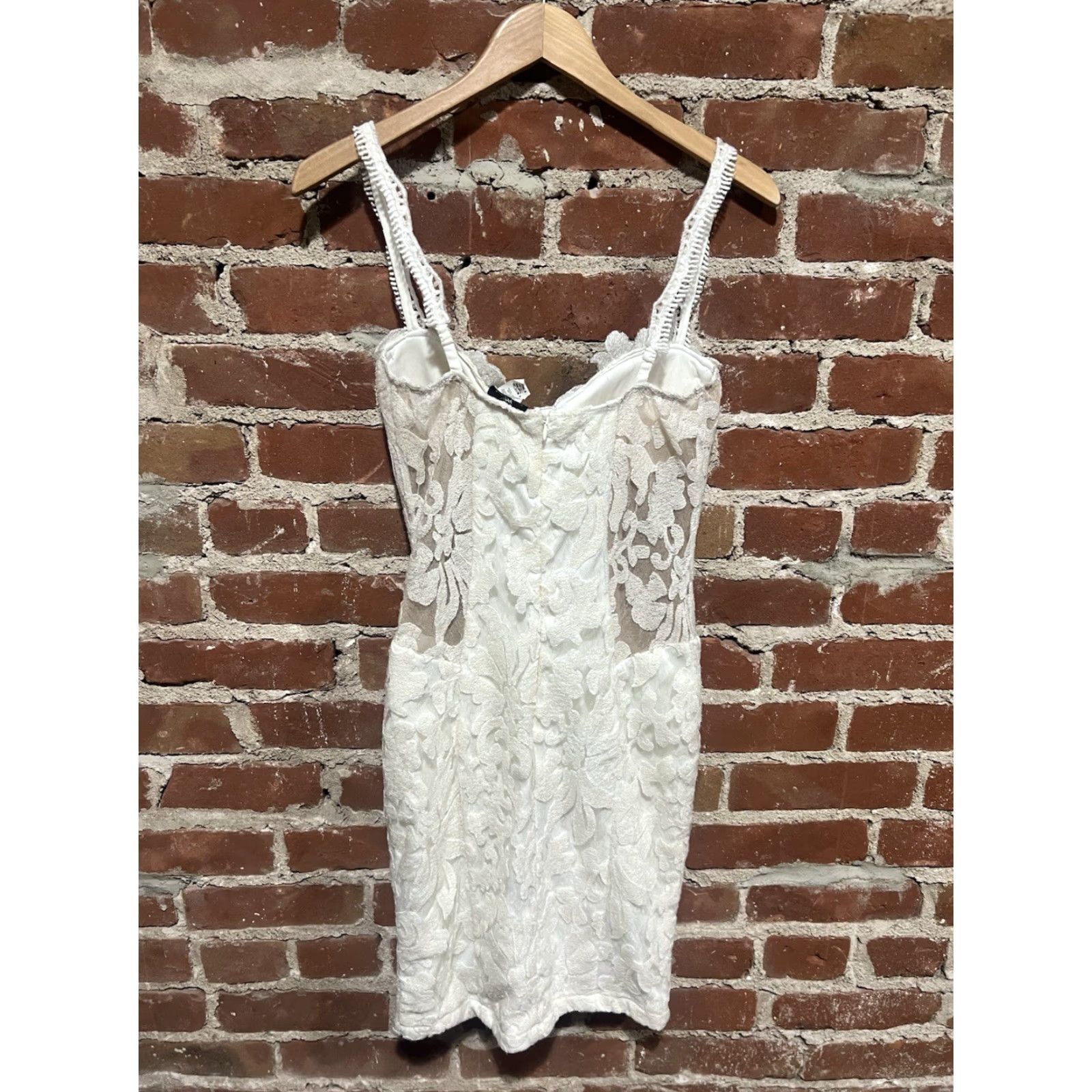 Vintage VINTAGE Va Va Voom Y2K White Lace Maxi Dress Womens M Medium Floral Pattern Size M / US 6-8 / IT 42-44 - 3 Thumbnail