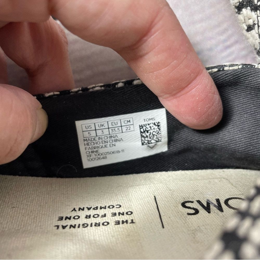 Toms Toms Alpargata Black White Geo Print Woven Shoes Size 5 Size US 5 / IT 35 - 4 Thumbnail