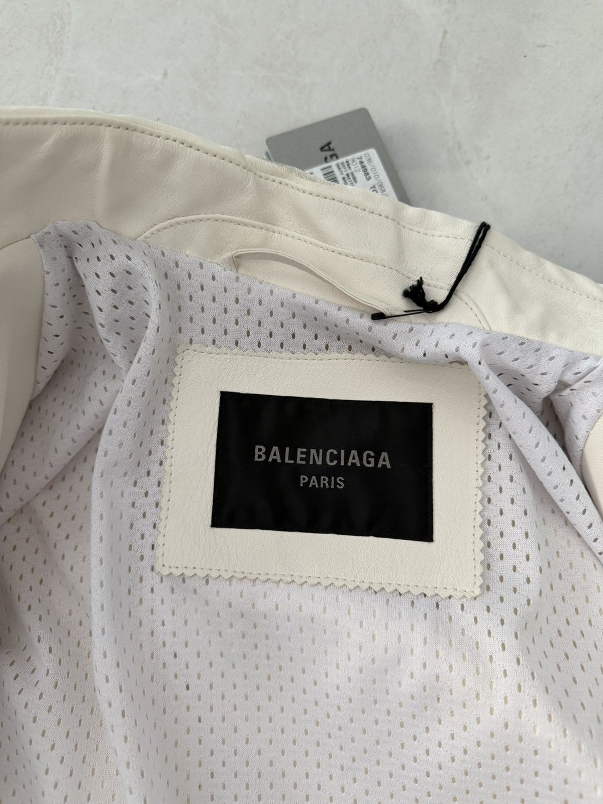 Balenciaga Balenciaga SS23White Runway Moto Jacket Sz.3 Size US L / EU 52-54 / 3 - 10 Thumbnail