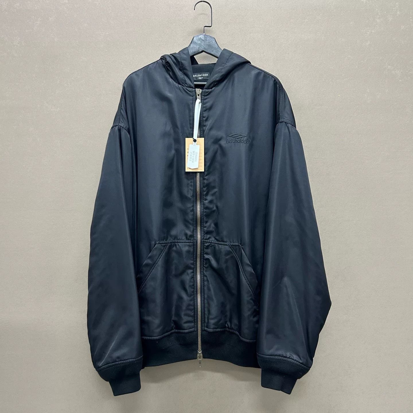 Balenciaga Balenciaga Embroidered Bomber Jacket XS Size XS / US 0-2 / IT 36-38 - 1 Thumbnail