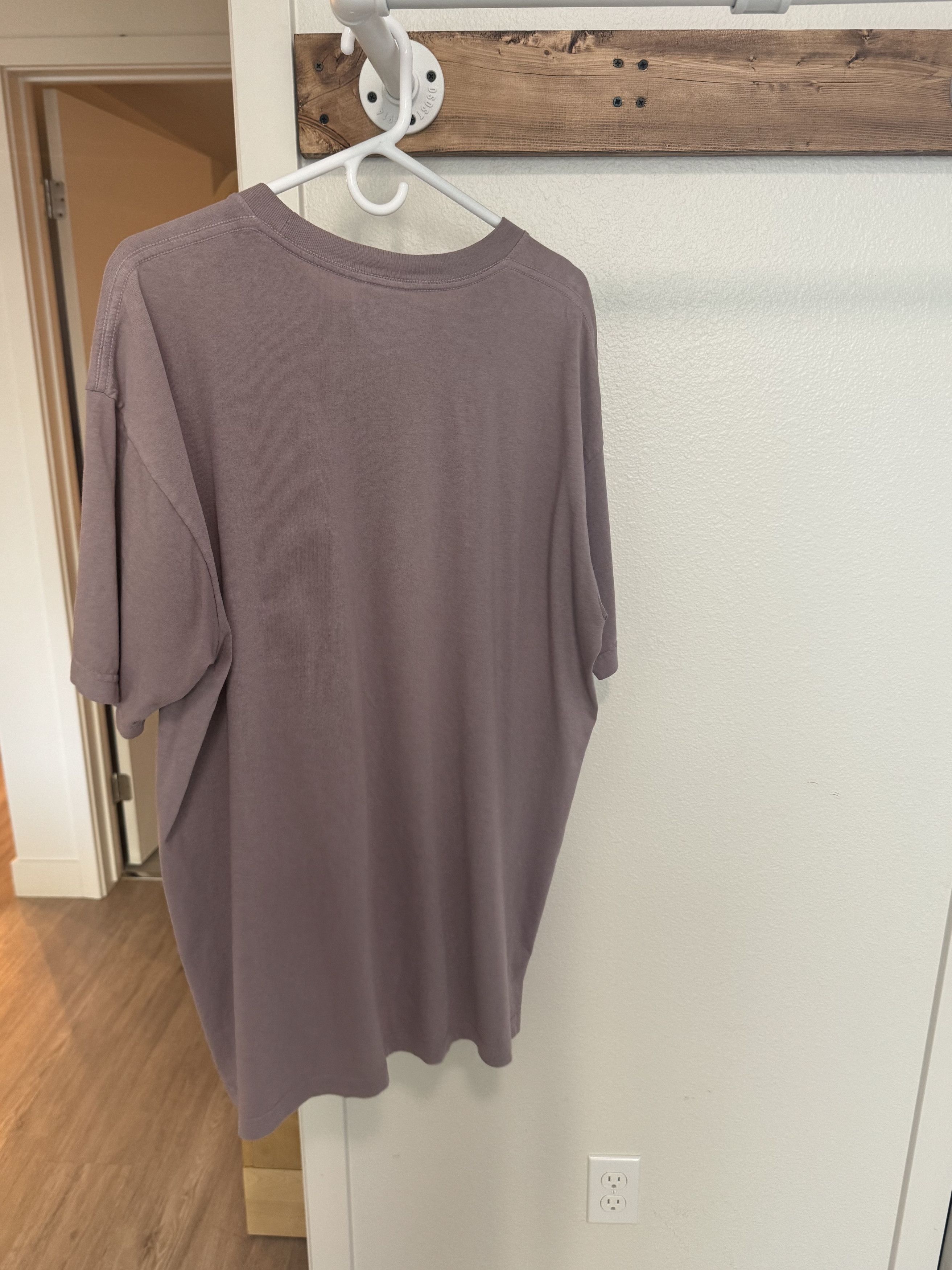Online Ceramics Online Ceramics Just Bloom - Purple Tee 2016 Rare Size US XL / EU 56 / 4 - 4 Thumbnail