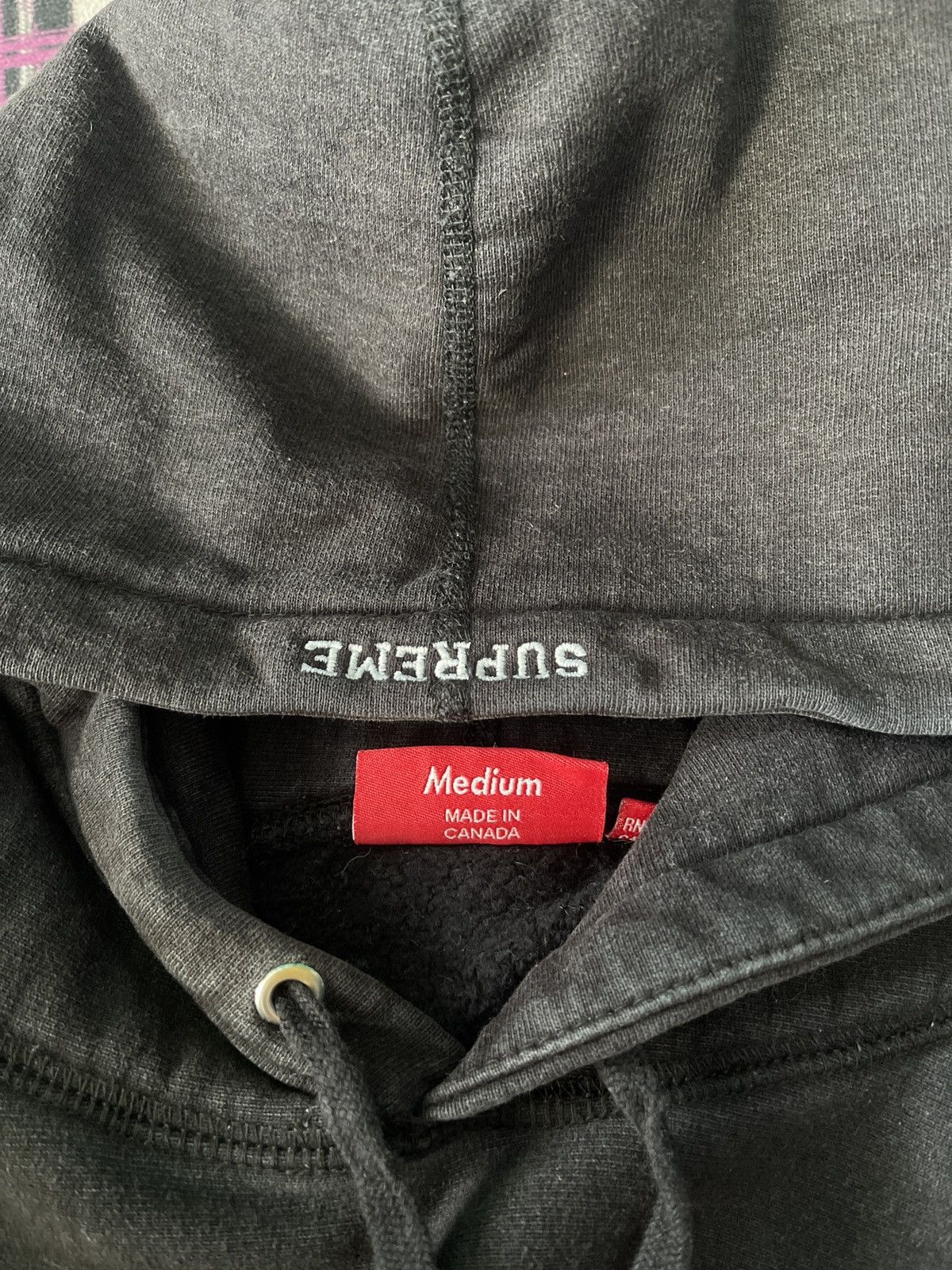 Supreme VINTAGE FW18 SUPREME SWAROVSKI ( S) LOGO HOODIE VERY RARE Size US M / EU 48-50 / 2 - 10 Thumbnail