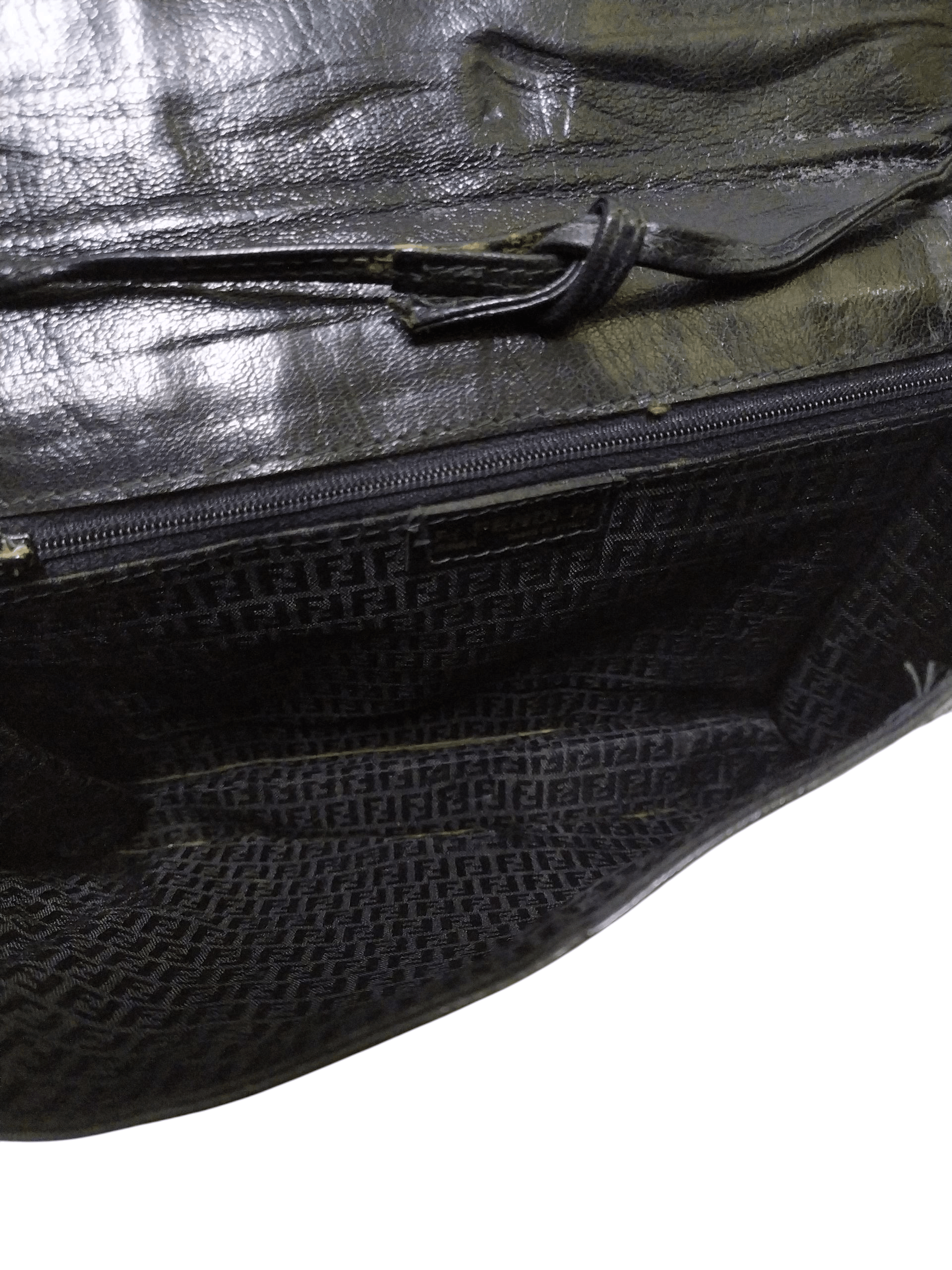 Fendi Vintage 80s FENDI Logo Envelope Patent Leather Crossbody Size ONE SIZE - 10 Thumbnail