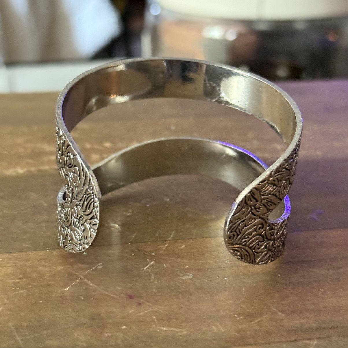 Other Silver tone floral etched cut out wavy cuff bangle bracelet Size ONE SIZE - 4 Thumbnail