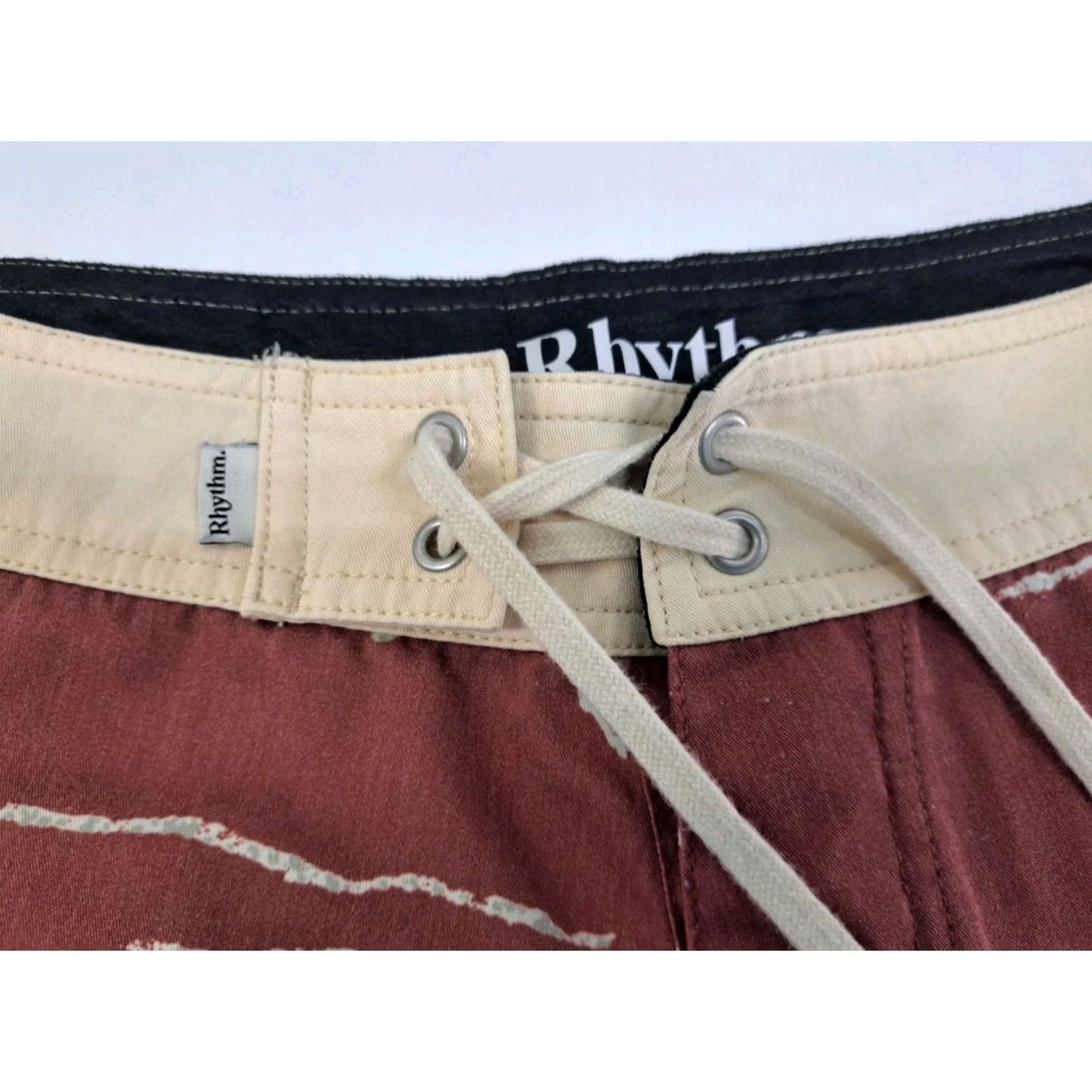 Vintage Rythym Men's Boardshorts Rustic 32 Back Pocket Drawstring 7in Regular Beach Casual Surf Shorts Size ONE SIZE - 2 Thumbnail