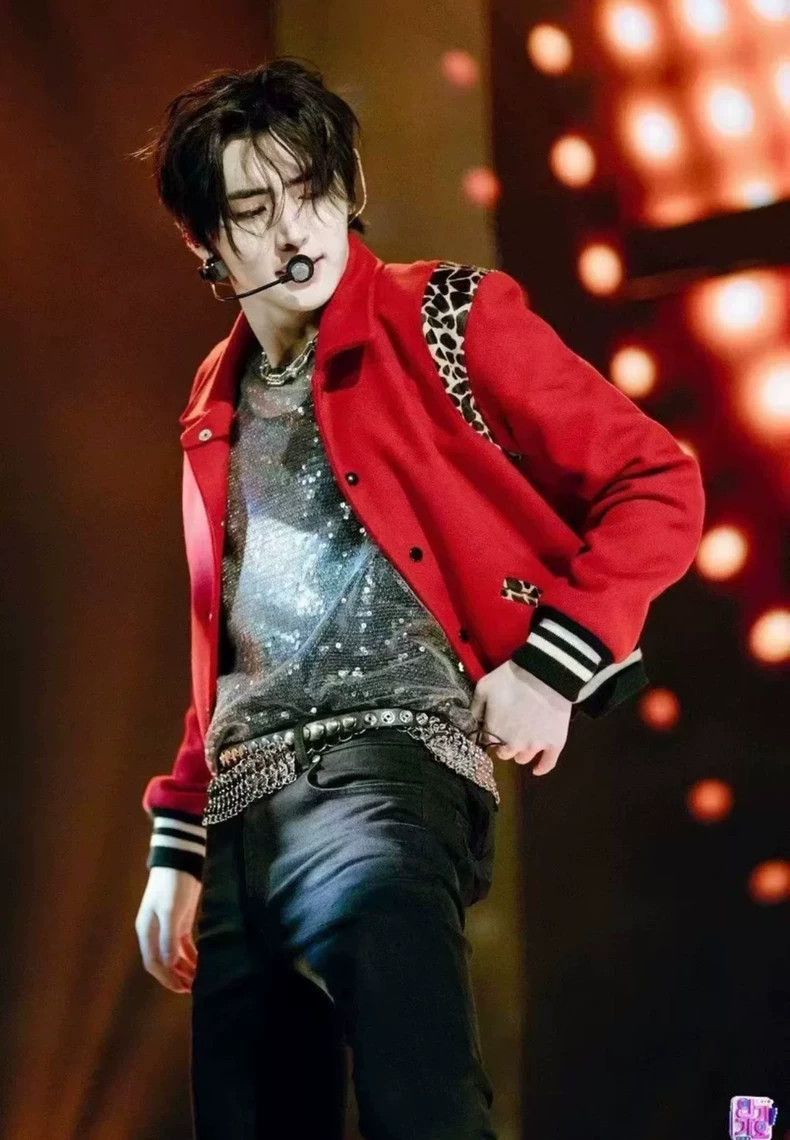 Saint Laurent Paris Saint Laurent Paris Saint Laurent Red Leopard Print Baseba Size US XXL / EU 58 / 5 - 2 Thumbnail