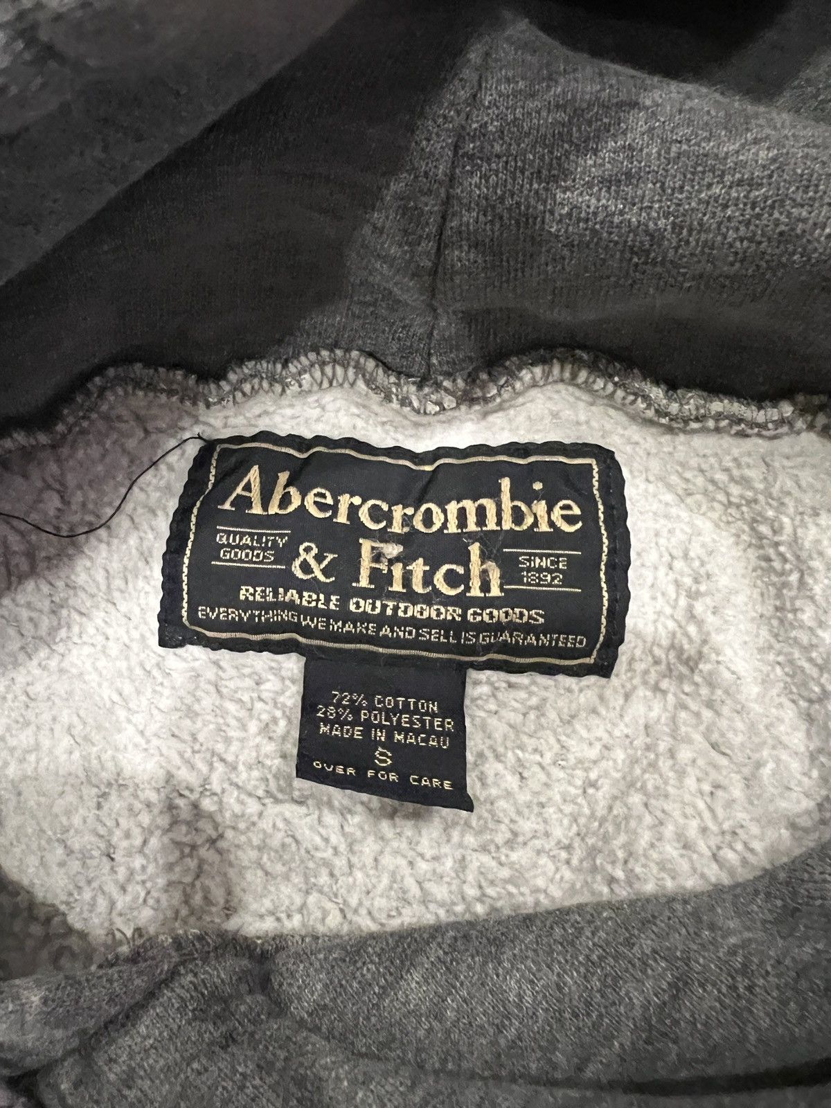 Abercrombie & Fitch Vintage Abercrombie & Fitch spell-out hoodie Size US S / EU 44-46 / 1 - 3 Thumbnail
