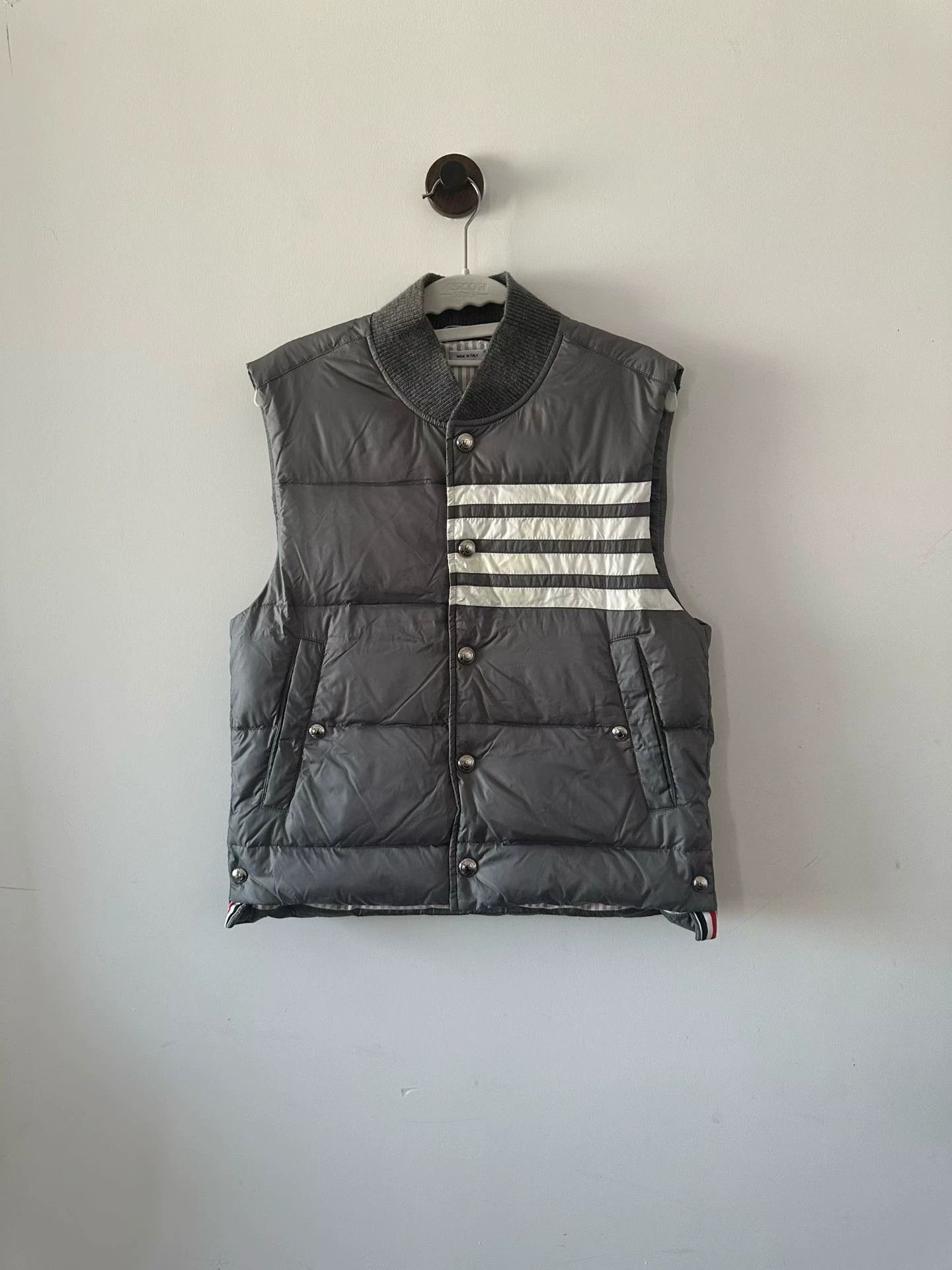 Thom Browne Thom Browne Down Vest 0 9/10 stain Size US XS / EU 42 / 0 - 1 Thumbnail
