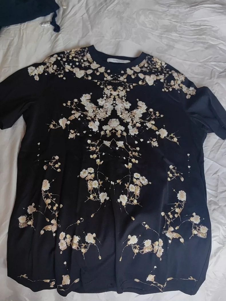 Givenchy Givenchy Floral Short Sleeve Shirt, XS Size Size US XS / EU 42 / 0 - 1 Thumbnail