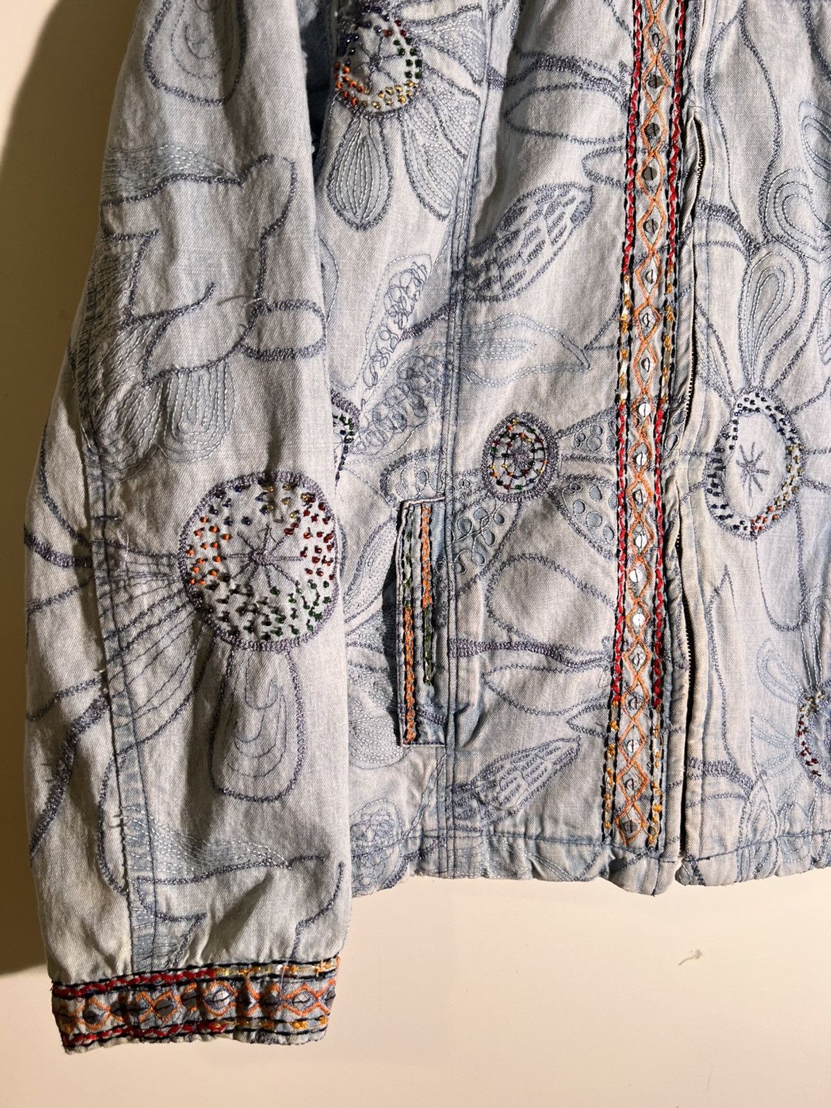 Vintage Y2K 2000’s Vintage Chico’s Floral Denim Retro Indie Jacket Size S / US 4 / IT 40 - 4 Thumbnail