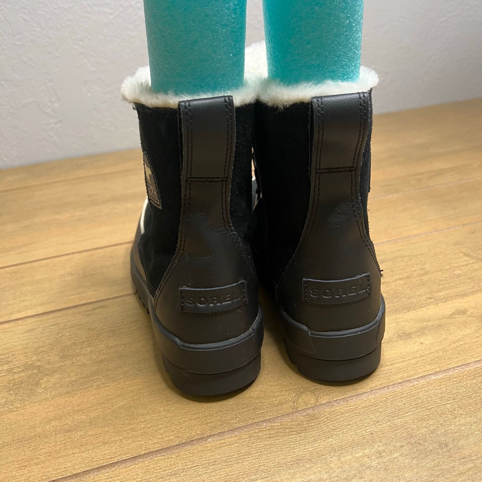 SOREL Sorel Tivoli IV Waterproof Women's Winter Leather Boots 8.5 Size US 8.5 / IT 38.5 - 6 Thumbnail