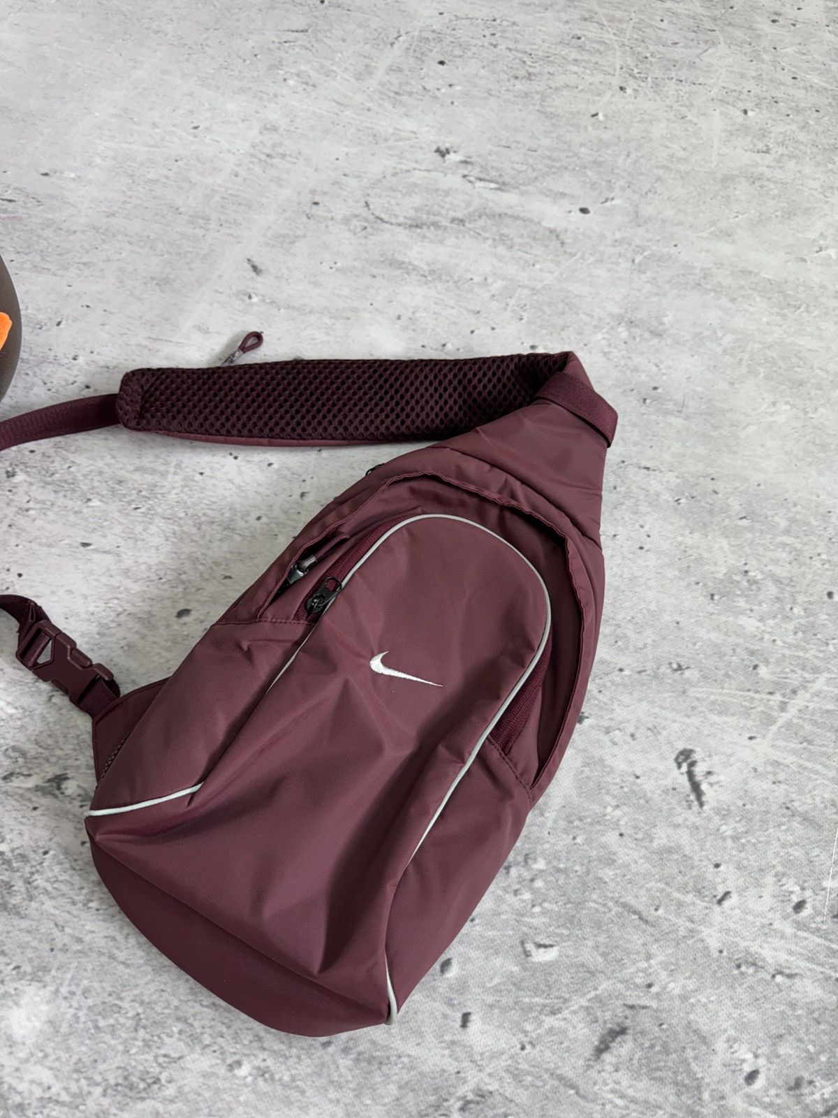 Nike × Vintage NIKE VINTAGE BASIC LOGO 00s 90s PINTEREST STYLE SLING BAG Size ONE SIZE - 2 Thumbnail