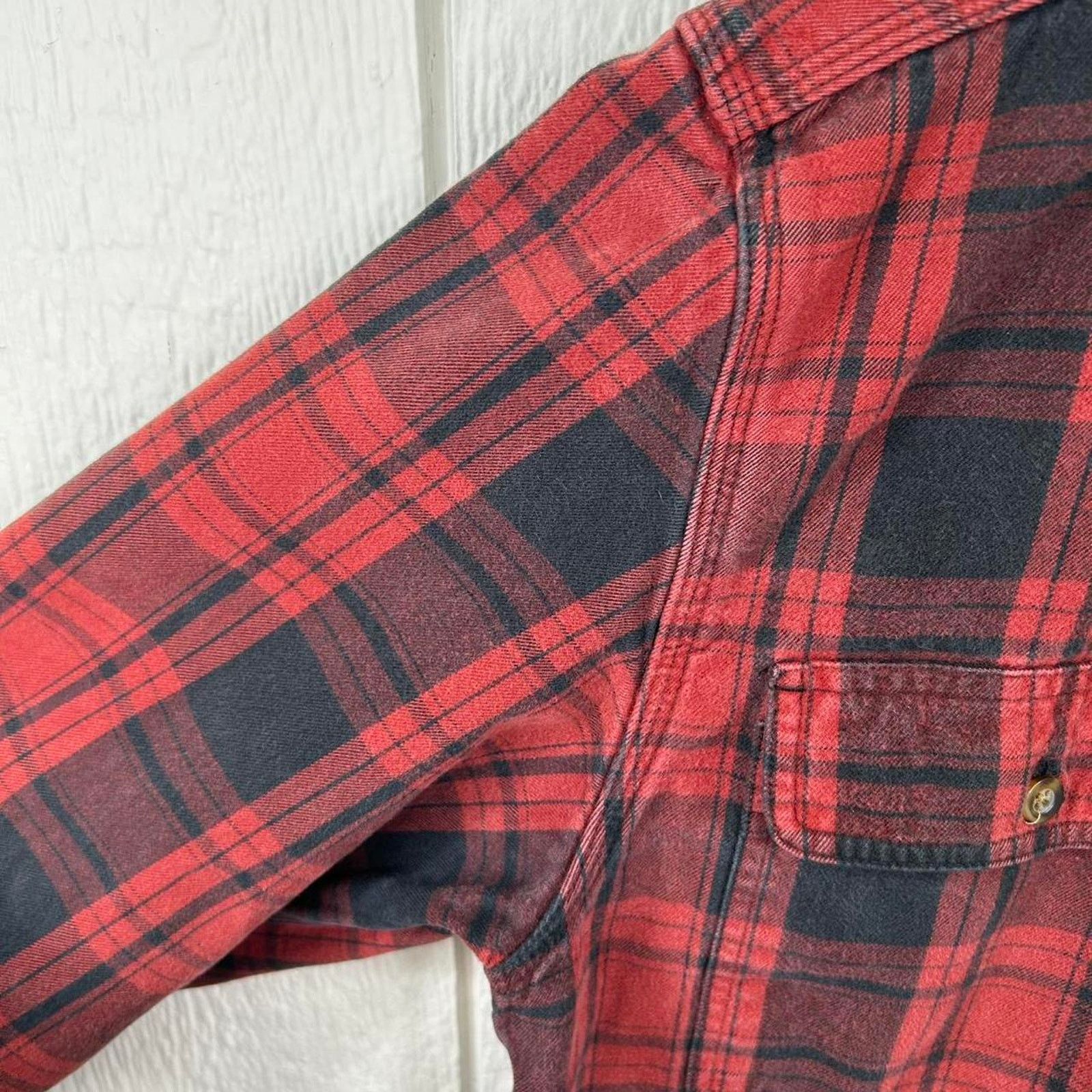 Carhartt Y2K Carhartt Plaid Red & Black Button-Up Flannel Medium Size US M / EU 48-50 / 2 - 5 Thumbnail