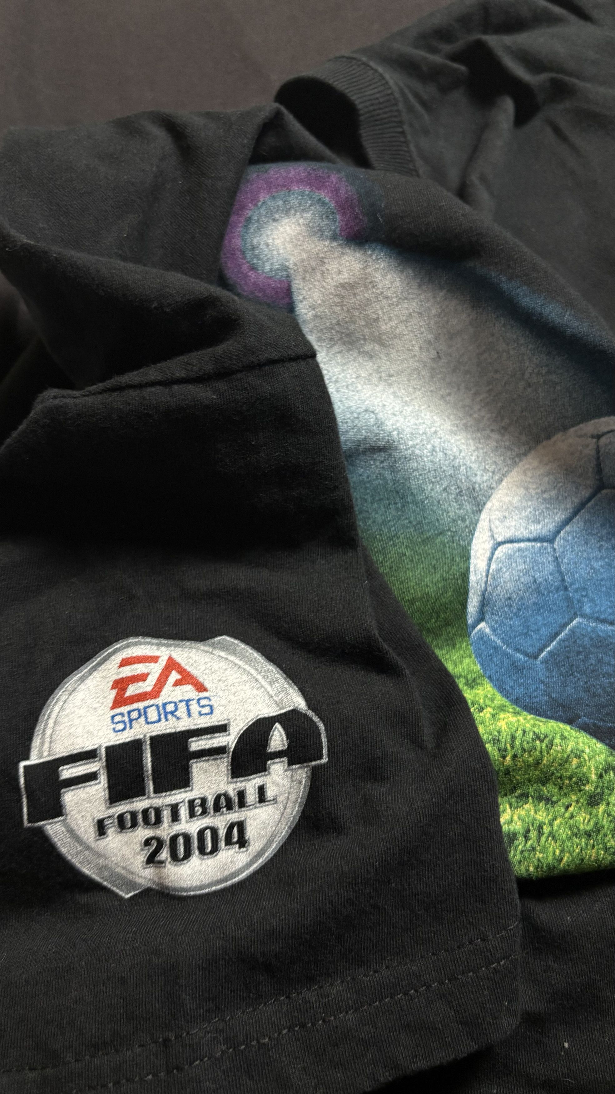 Vintage Vintage Fifa 2004 Tshirt RARE Size US L / EU 52-54 / 3 - 4 Thumbnail