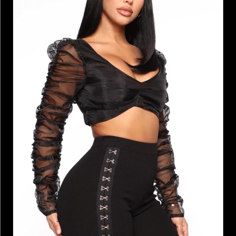 Fashion Nova Fashion Nova l NWT Only Fools Ruche Crop Top Small Size S / US 4 / IT 40 - 8 Thumbnail