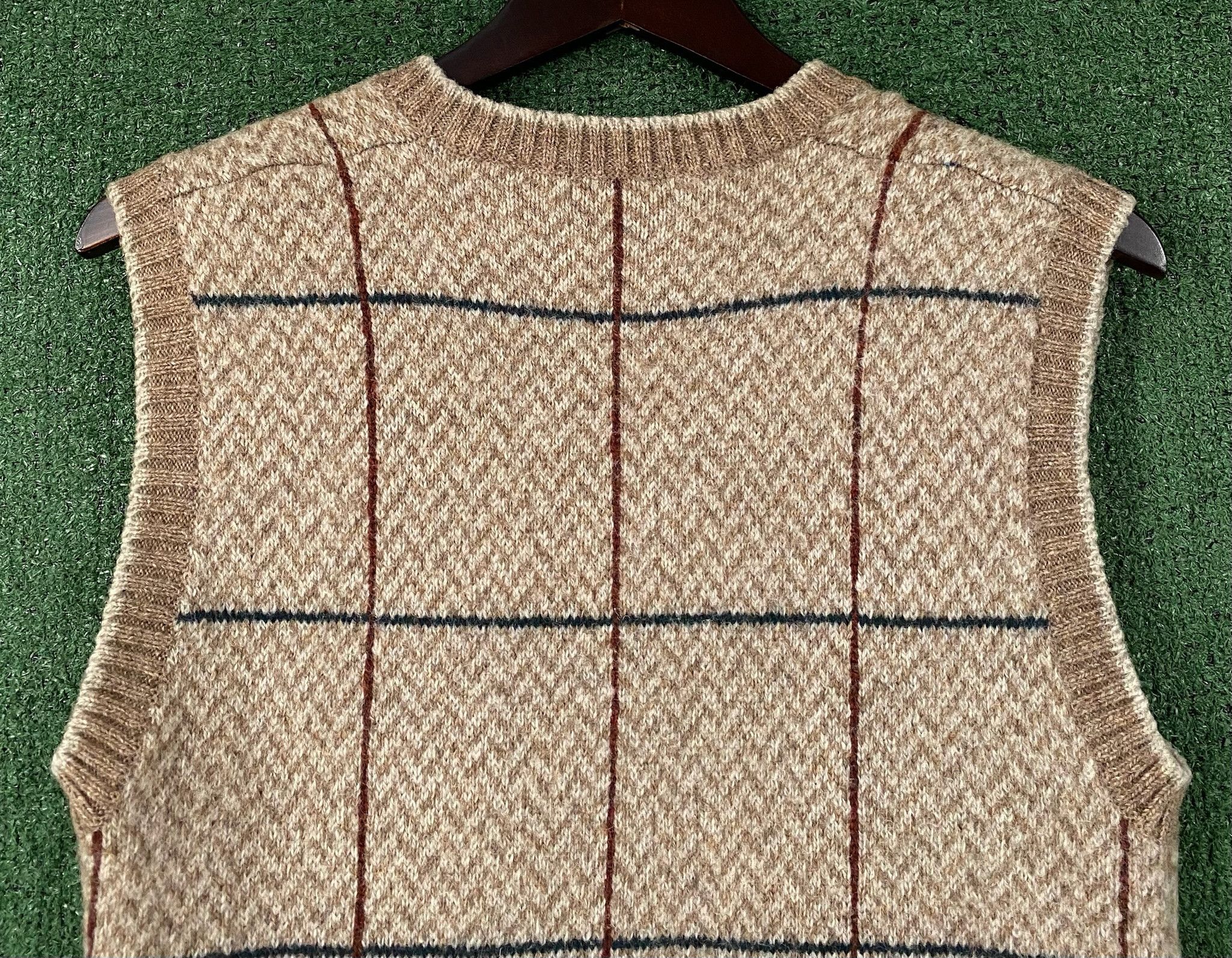 Vintage 90’s Hunting Horn 100% Wool Herringbone Sweater Vest XS Size US XS / EU 42 / 0 - 5 Thumbnail