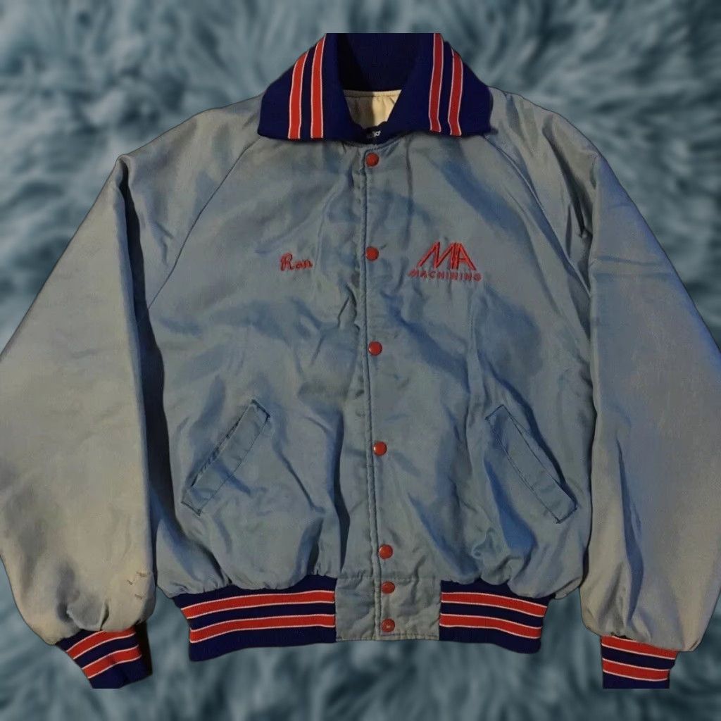 Vintage VINTAGE M&A Machining Kalamazoo Jacket XL Blue Satin Bomber Men XL 80s 70s Distressed Biker Track Bar Beer USA USA 90s Retro Rock Punk Trucker Funny Size US XL / EU 56 / 4 - 1 Thumbnail