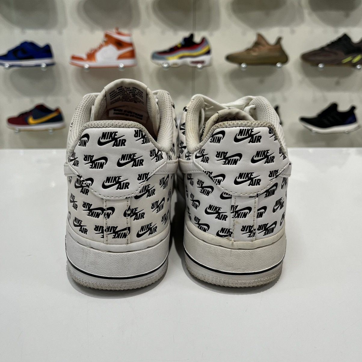 Nike Nike Air Force 1 Low All Over Logo White Size US 7.5 / EU 40-41 - 4 Thumbnail