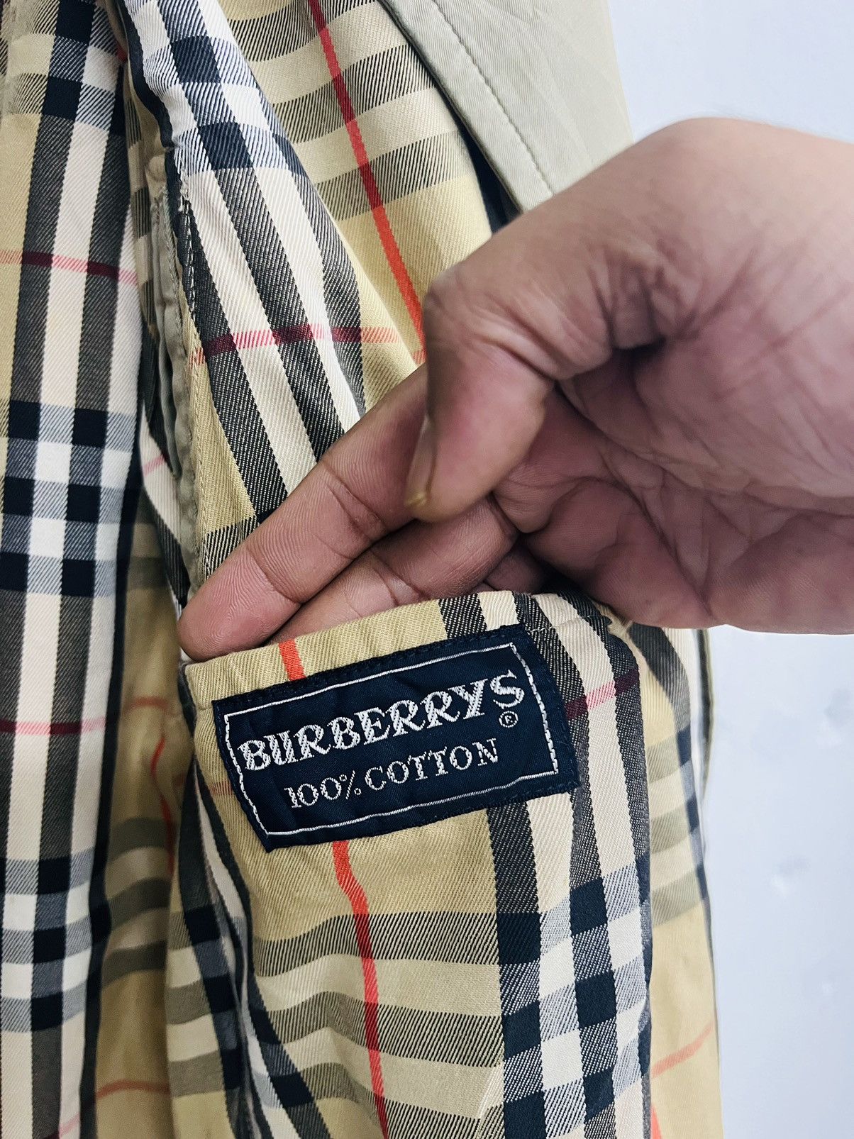 Burberry VINTAGE BURBERRY NOVA CHECK TRENCH COAT Size US S / EU 44-46 / 1 - 16 Thumbnail