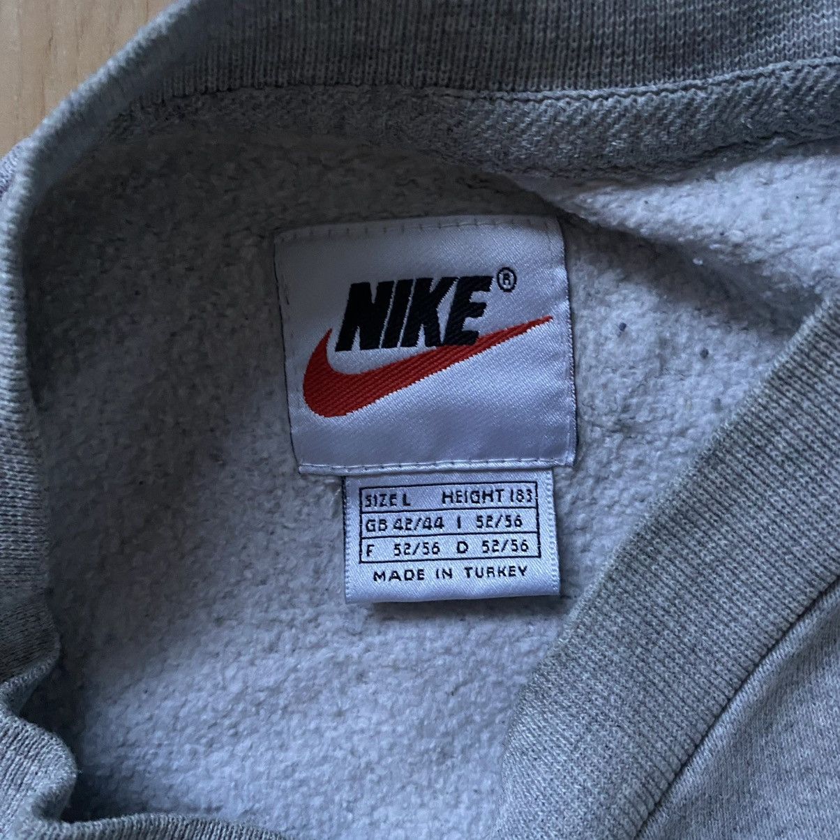 Nike Vintage 90s Nike big logo crewneck Size US XL / EU 56 / 4 - 2 Thumbnail