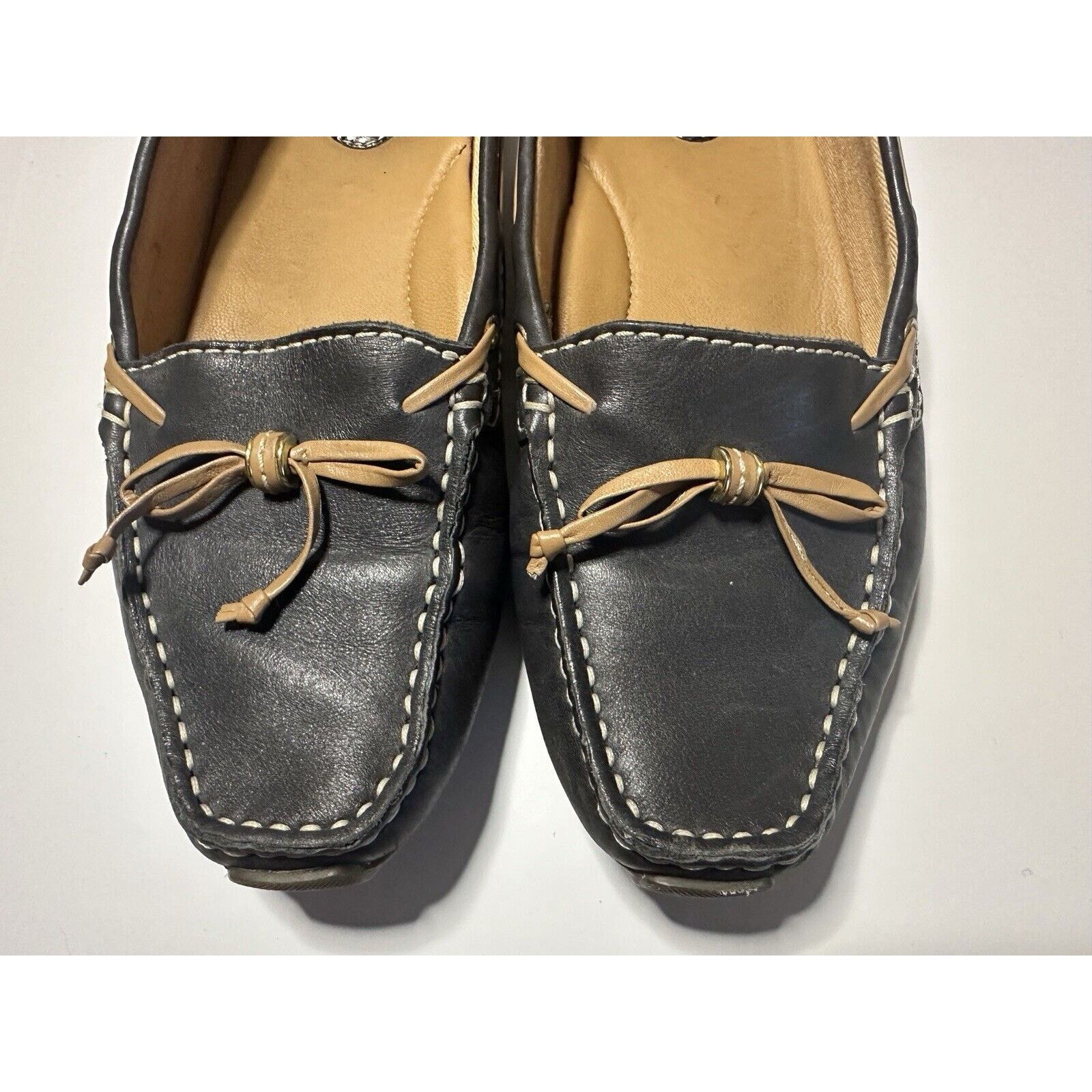 Clarks Clarks Leather Loafer Moccasins Driving Shoes Size 7.5 Women Size US 7.5 / IT 37.5 - 3 Thumbnail