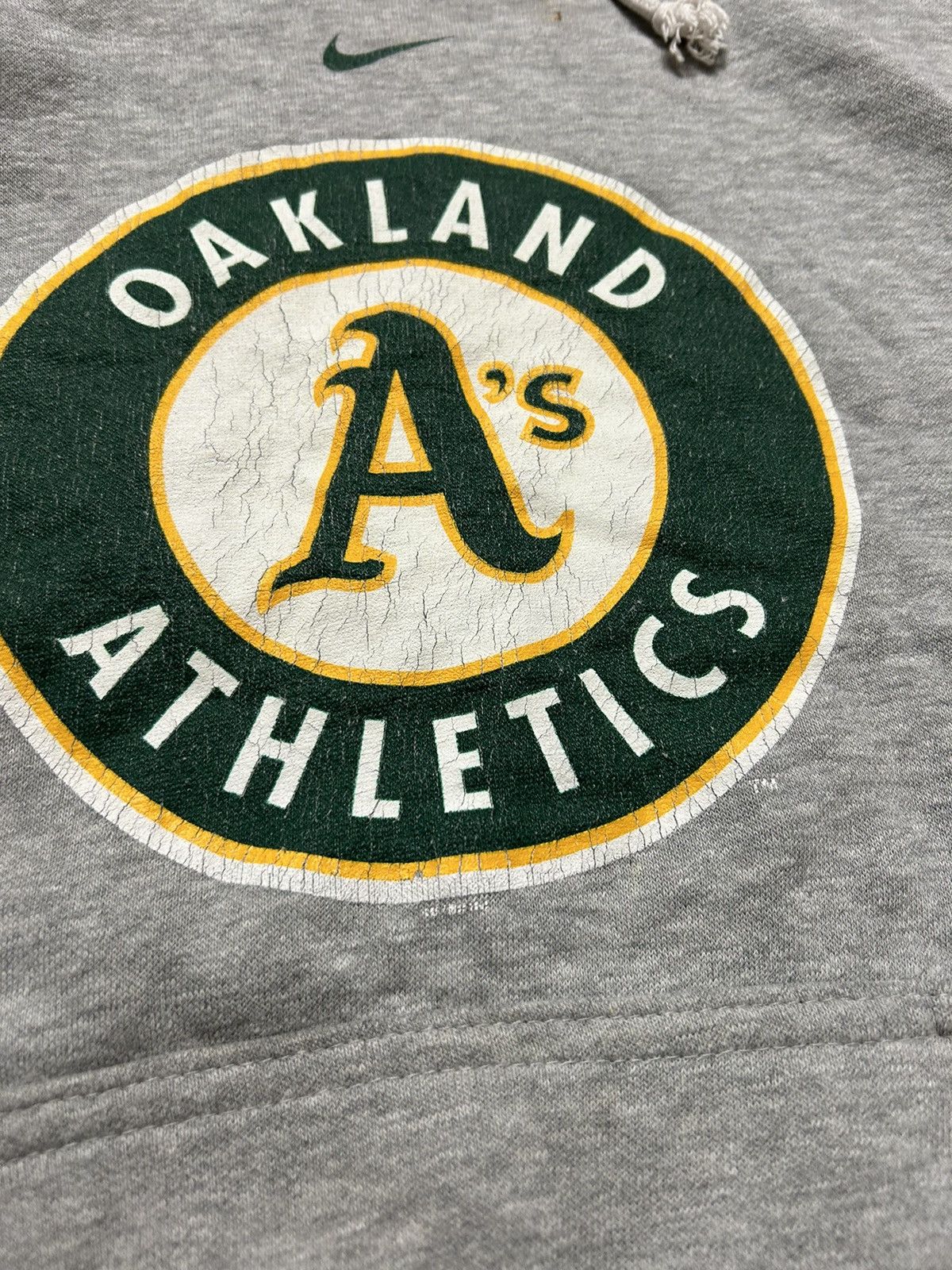 MLB × Nike × Vintage Vintage 90s Nike Center Swoosh Oakland Athletics Hoodies Size US M / EU 48-50 / 2 - 8 Thumbnail