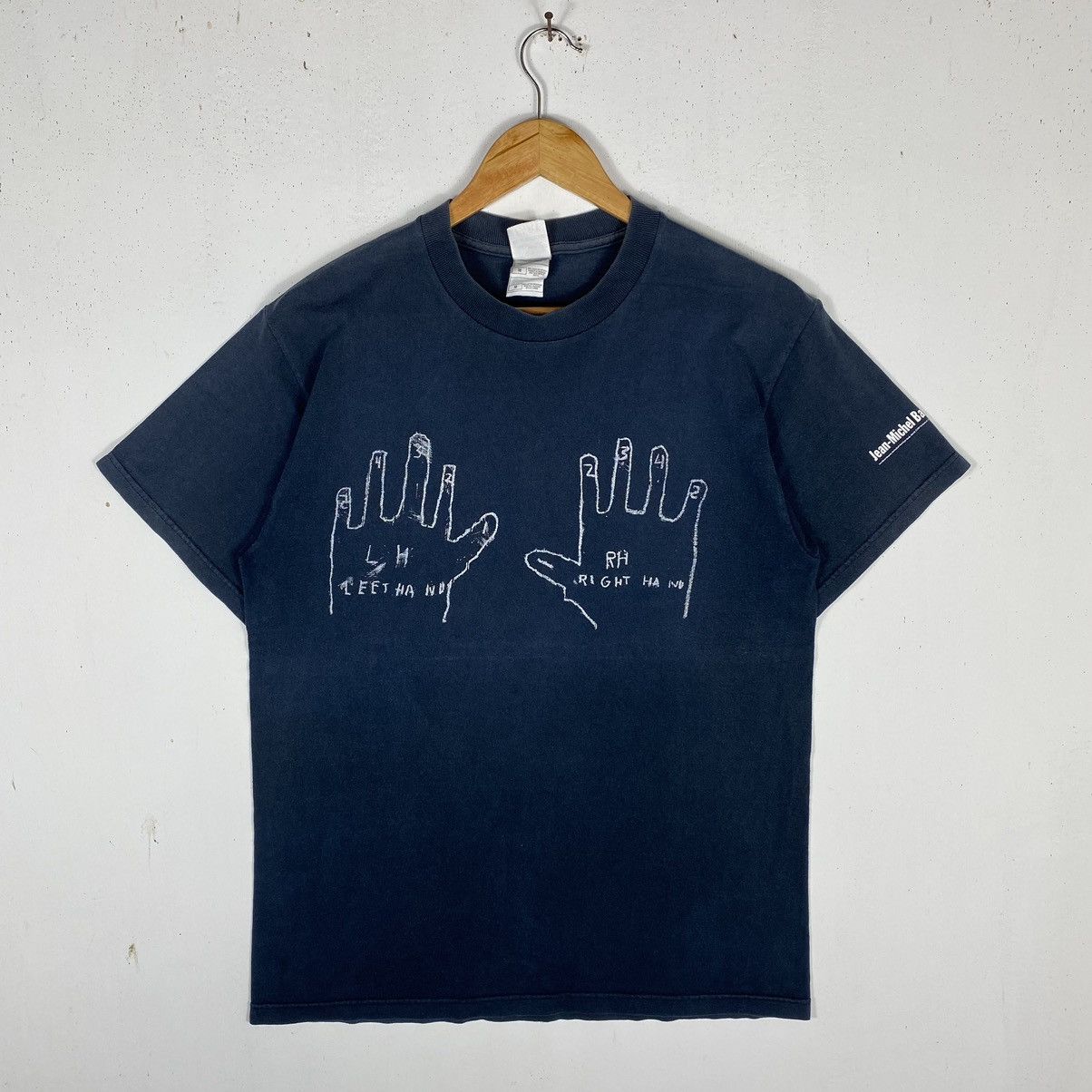Jean-Michel Basquiat × Vintage Vintage 00's JEAN-MICHEL BASQUIAT Left Hand Right Hand Tee Size US M / EU 48-50 / 2 - 2 Thumbnail